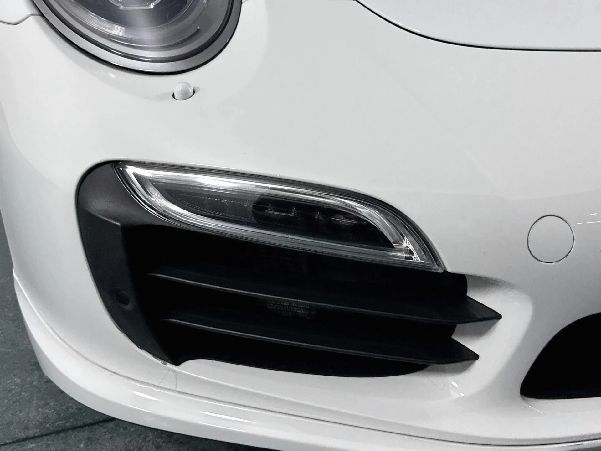 mph063_104511870_Used_2014_Porsche_911_Turbo_S_1791570366_5a97c58c7d
