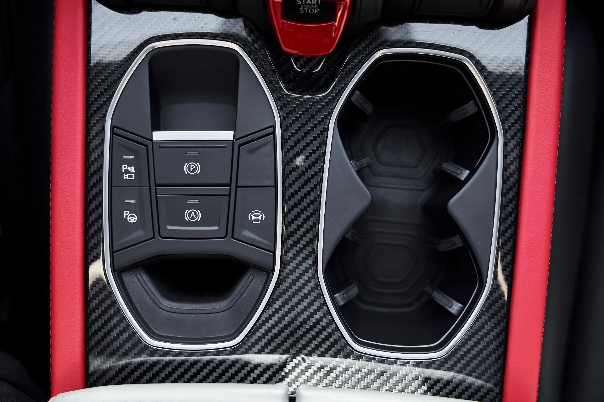 mph063_1082071501_Used_2025_Lamborghini_Urus_SE_1778289272_bedee44e2d
