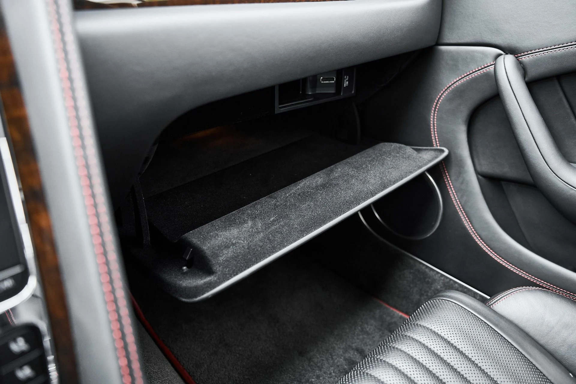 mph063_1116995451_Used_2016_Bentley_Continental_GT_V8_1775005866_4e128a4fd2