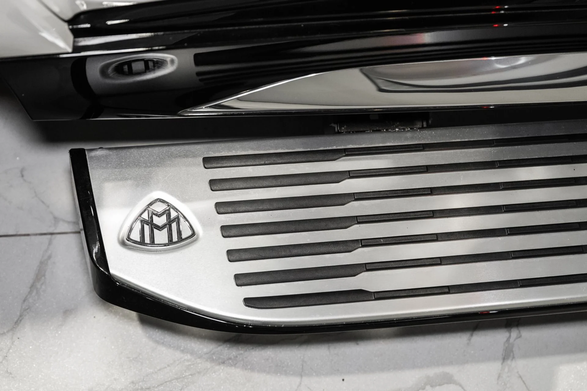 mph063_1123369469_Used_2022_Mercedes_Benz_GLS_Maybach_GLS_600_1761673303_2ddb08d9fe