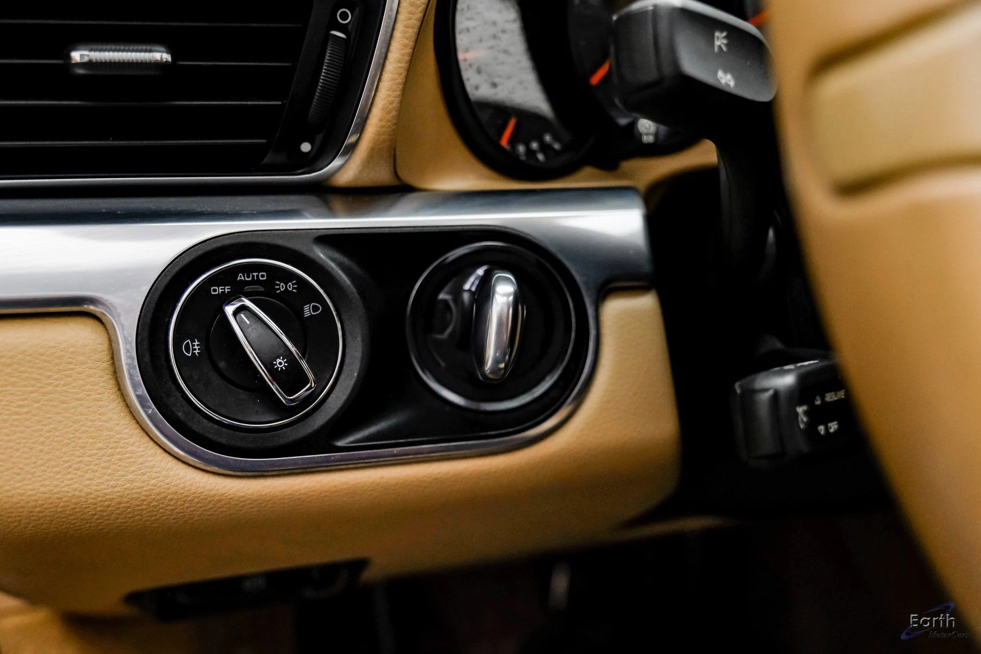 mph063_1142554562_a21da87ed3c9b63f3002dbfd610a6ae1x_9e009e5450