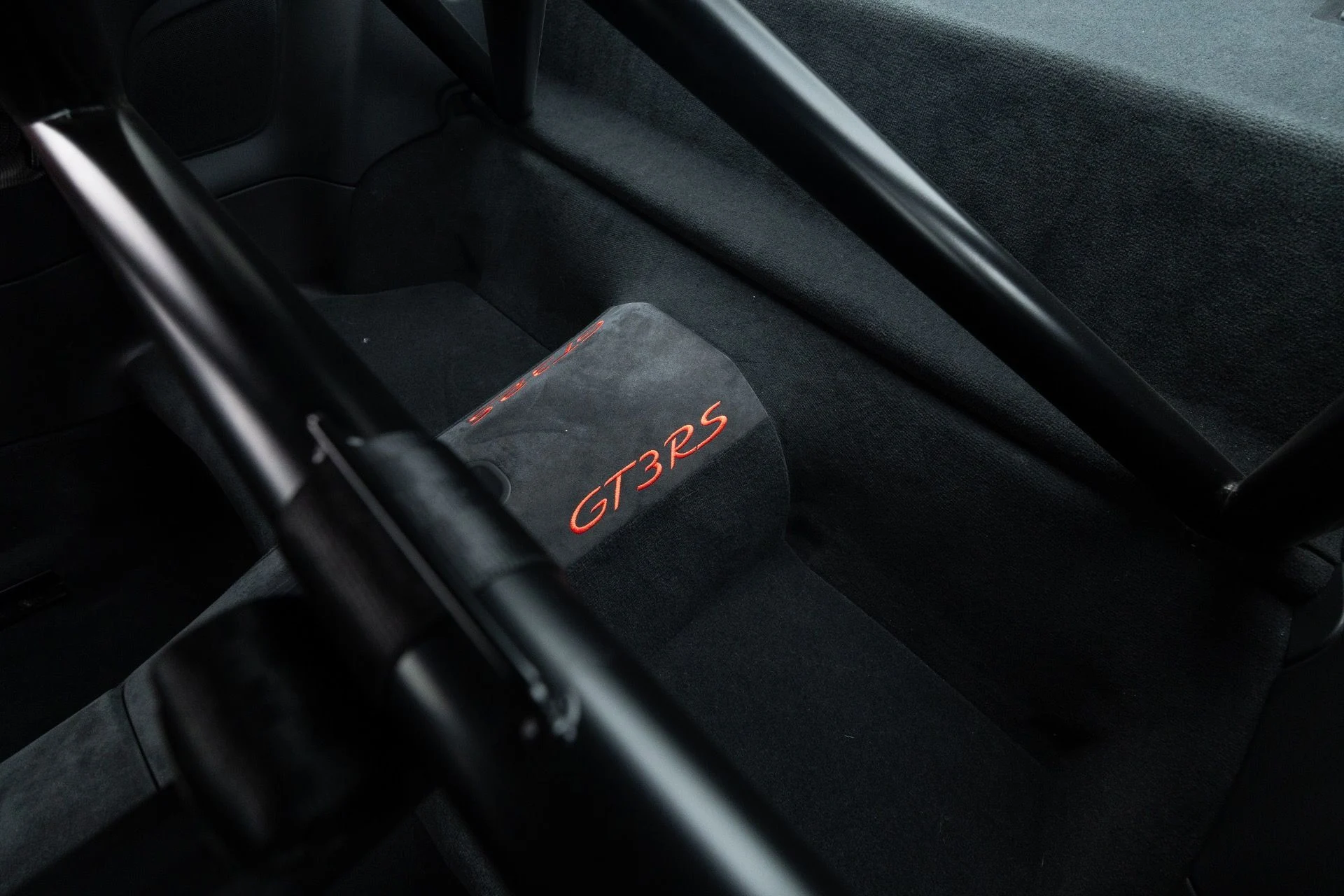 mph063_1146822365_Used_2016_Porsche_911_GT_3_RS_1773808378_e6d4070d0a