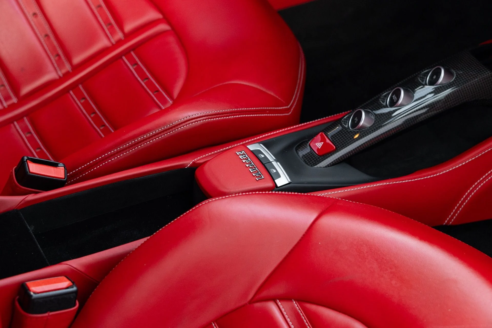 mph063_1151594982_Used_2017_Ferrari_488_GTB_1776194926_43b016cfdb