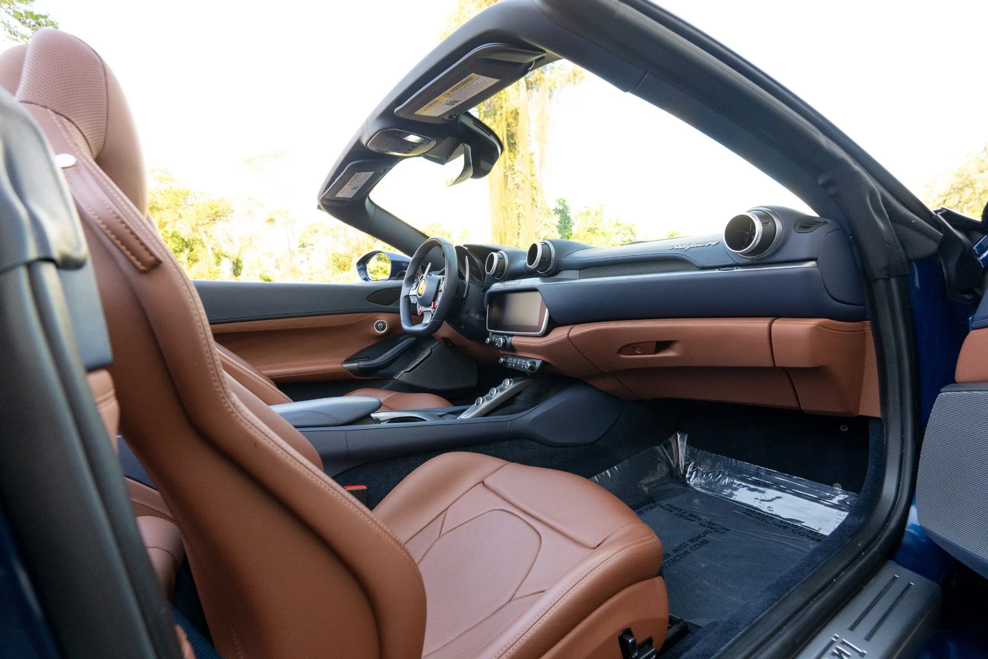 mph063_1184458360_Used_2022_Ferrari_Portofino_M_1761343273_40630464af