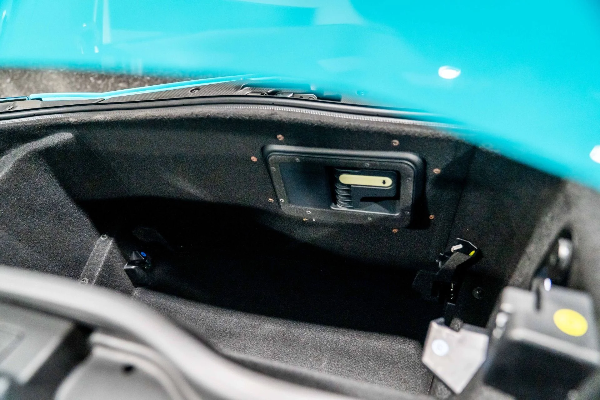 mph063_1194721593_Used_2022_Lamborghini_Aventador_LP_780_4_Ultimae_BLU_GLUACO_F1_Brilliant_Exhaust_1766165841_9a11fb4d02