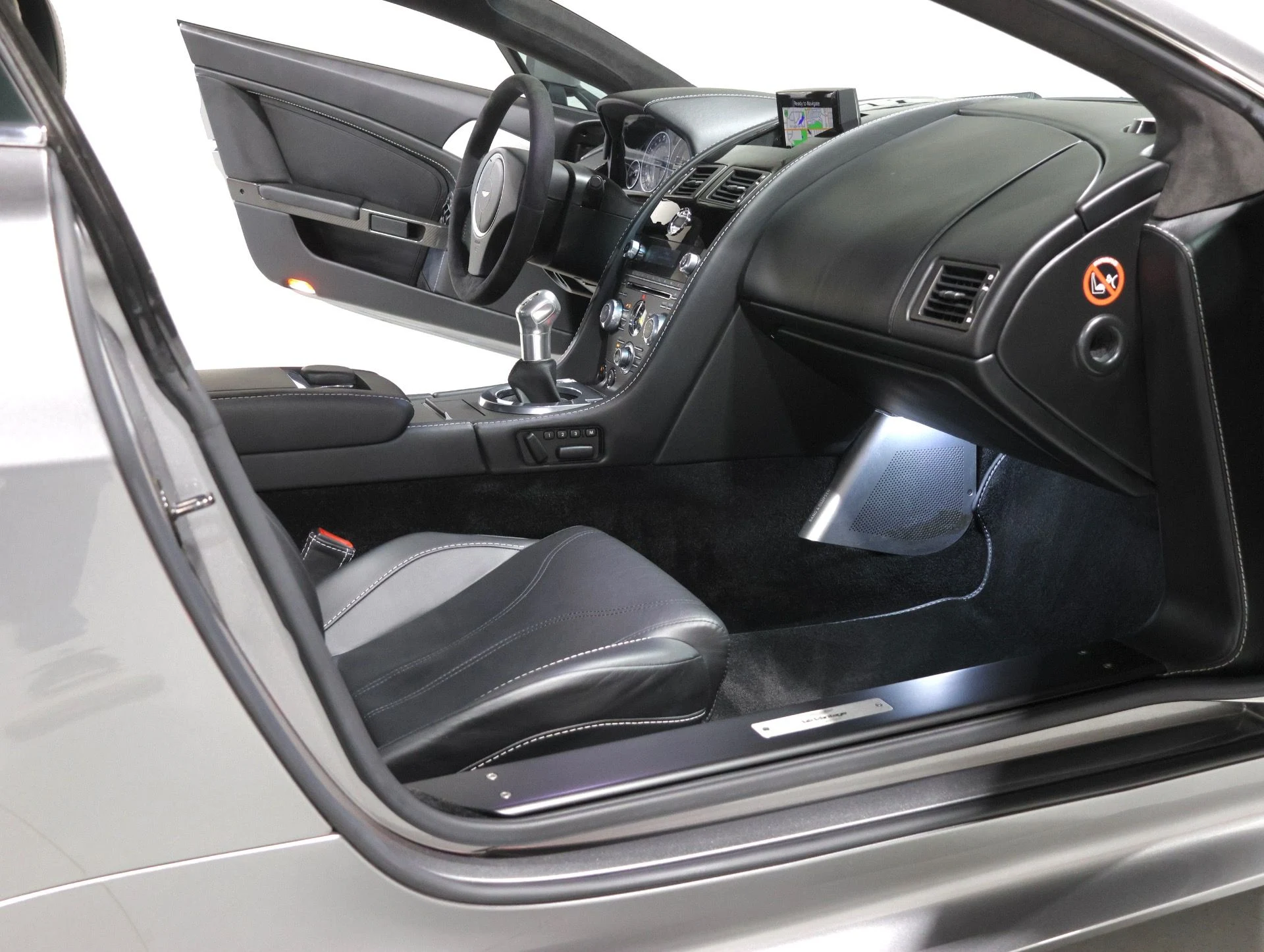 mph063_1197561441_Used_2012_Aston_Martin_V12_Vantage_Rare_6_Speed_Manual_Over_200_K_MSRP_20_K_In_Recent_Maintenance_1770846605_277e078651