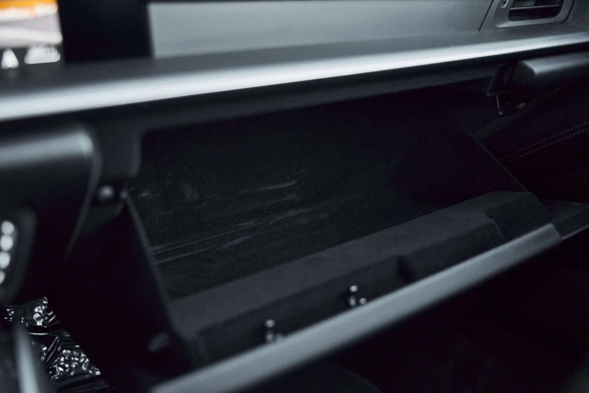 mph063_120884953_Used_2021_Porsche_911_Turbo_S_1769305729_7d78f6d5b3