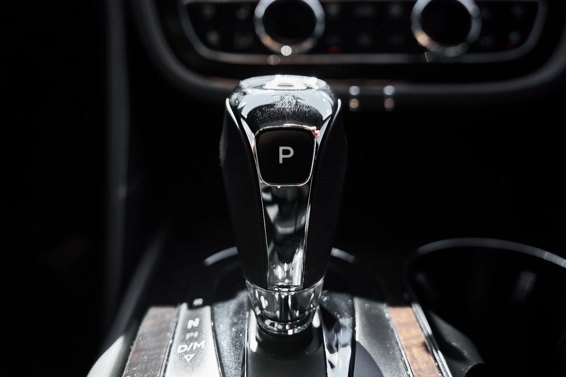 mph063_1215569130_Used_2017_Bentley_Bentayga_W12_1781373165_8ae7e7097f