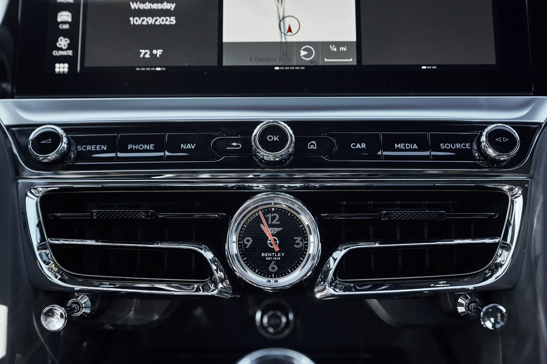 mph063_1220238021_Used_2024_Bentley_Flying_Spur_S_1761779976_d91cc49281