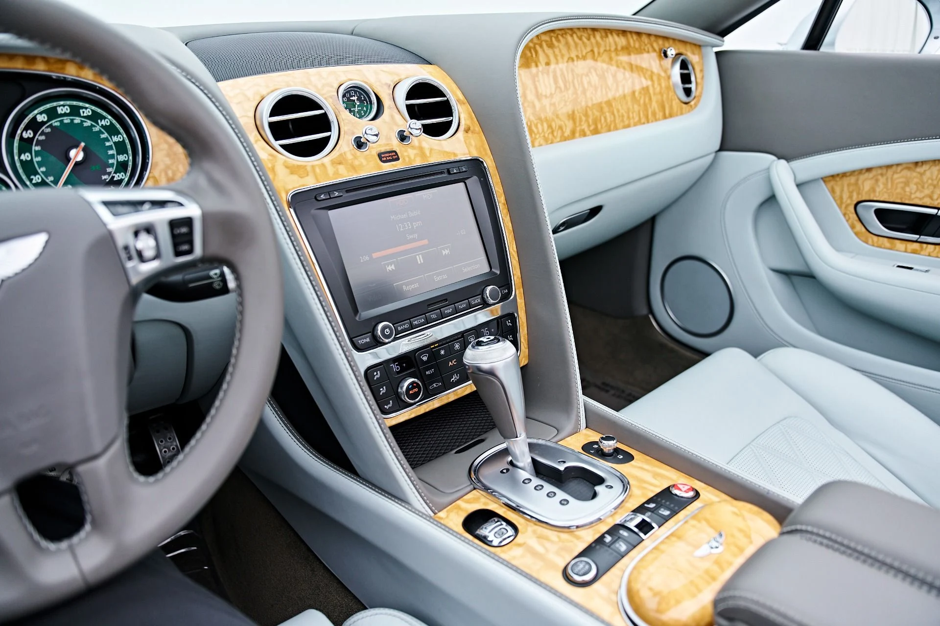 mph063_1227185561_Used_2014_Bentley_Continental_GTC_Base_1786670730_23d9e5d85b
