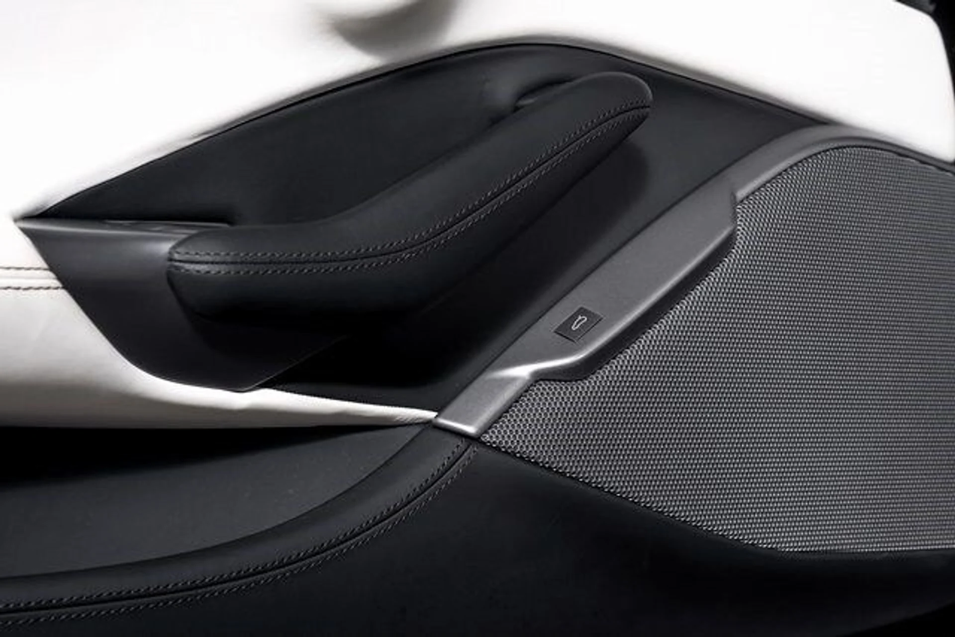 mph063_1234030734_530bbe625feb36d9c80e91c8f6a90903x_6400c7c76a