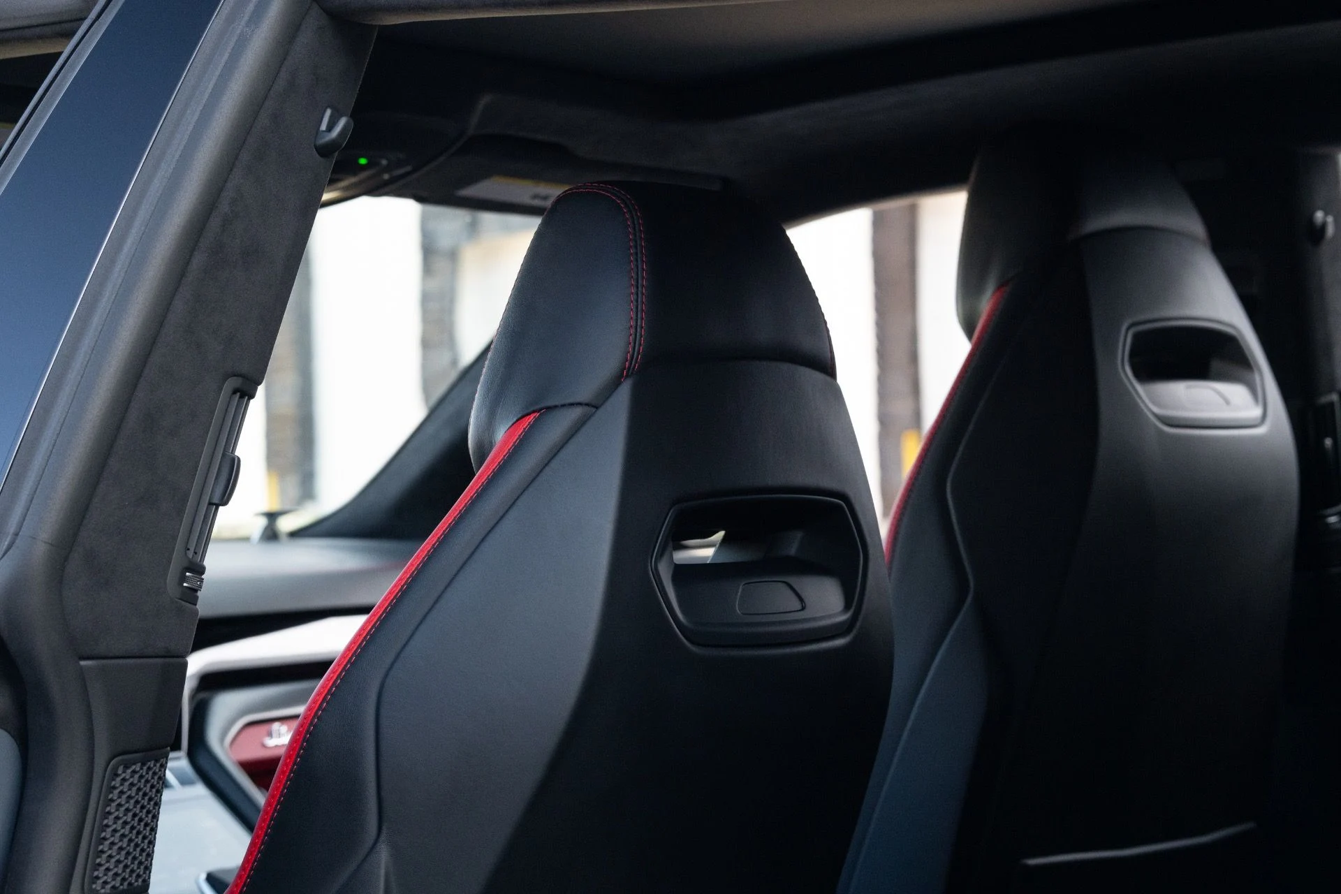 mph063_1242536515_Used_2024_Lamborghini_Urus_S_1781216022_545fcaada7