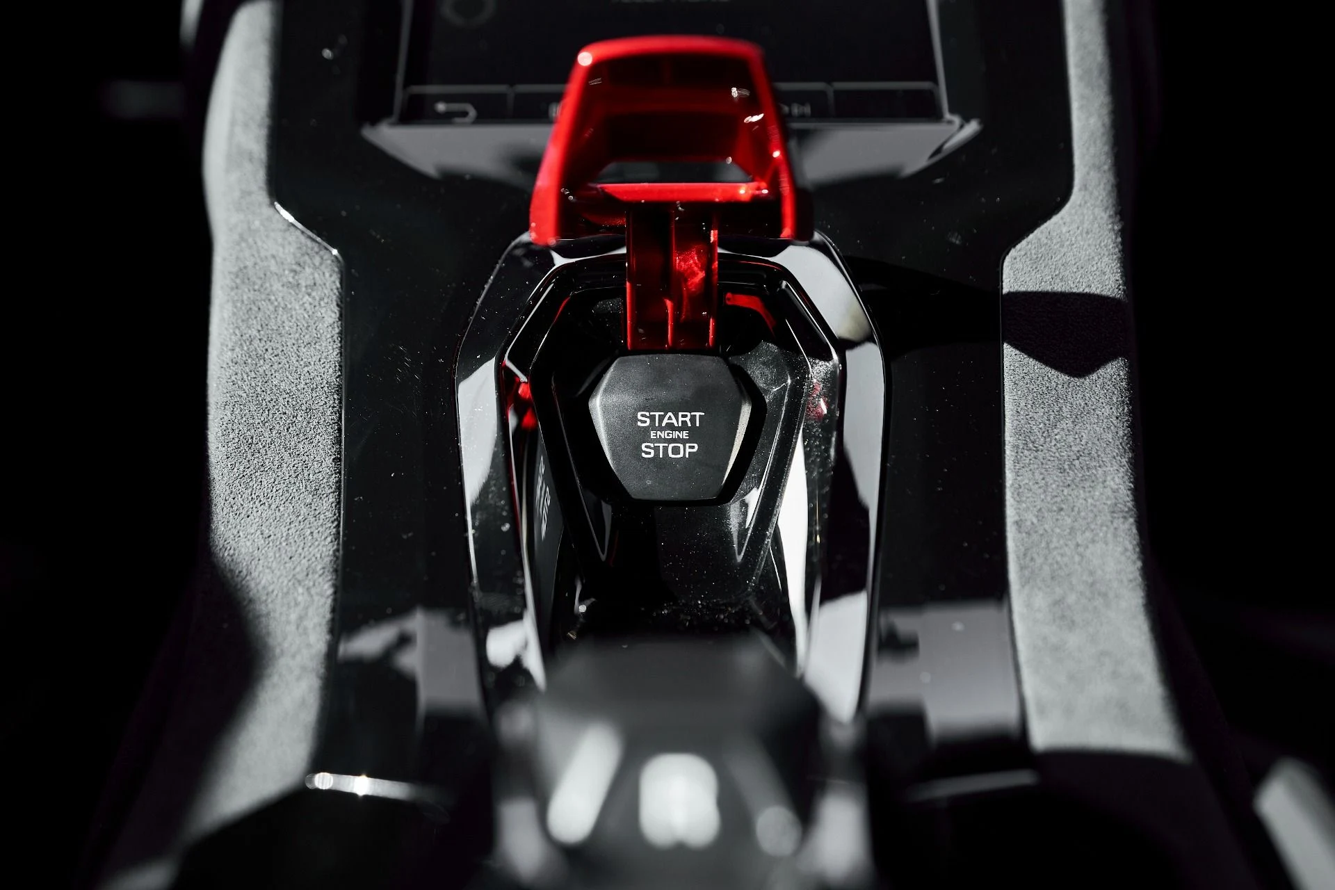 mph063_1248121601_Used_2023_Lamborghini_Huracan_Base_1764123670_bbb38f6473