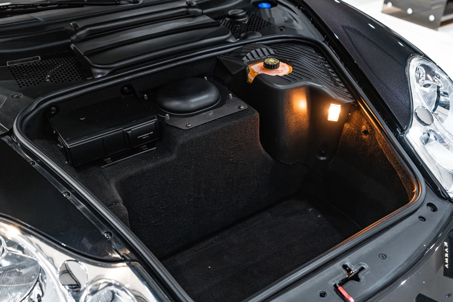 mph063_1318615561_13057_p64_l_23861f1949