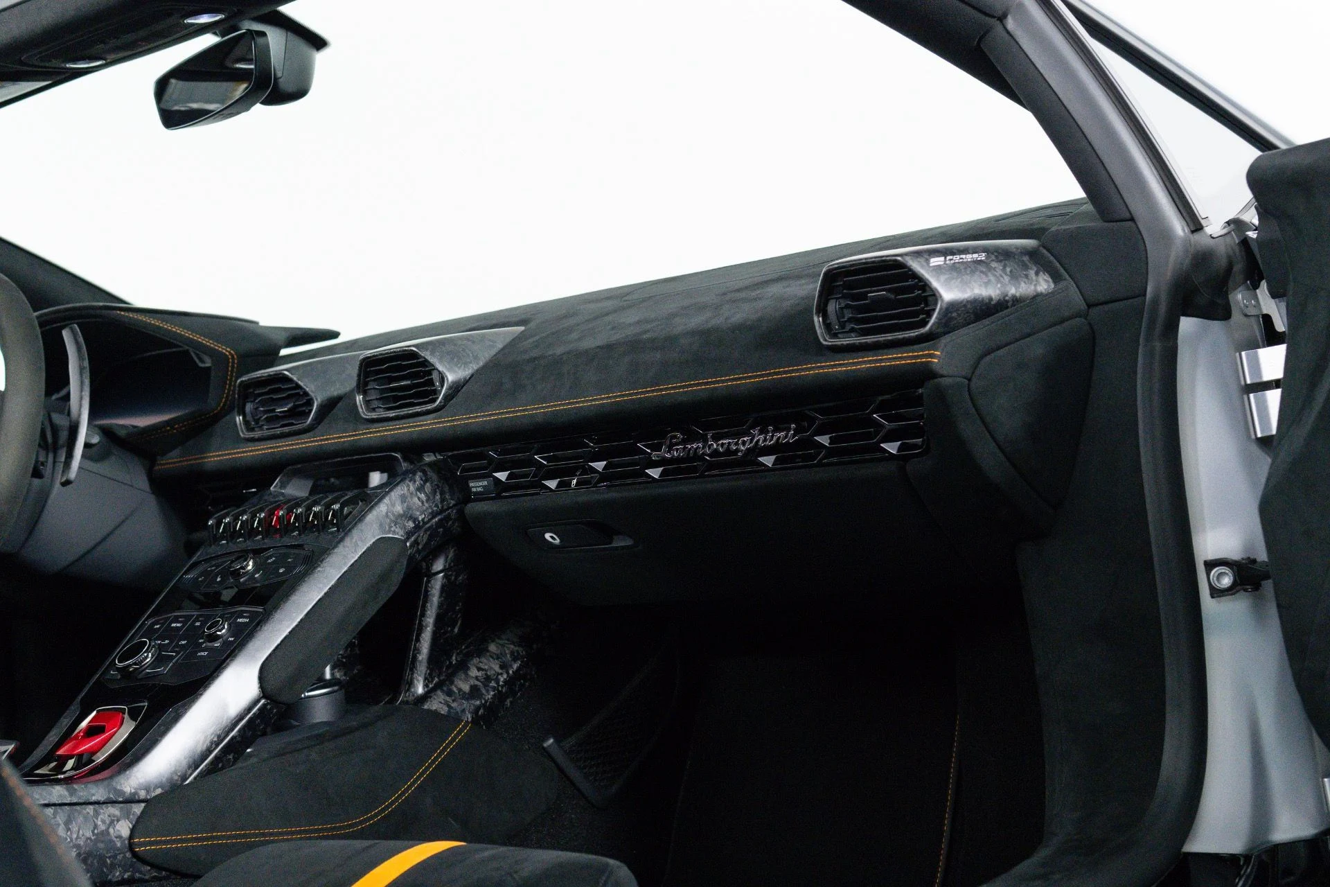 mph063_1328925501_Used_2018_Lamborghini_Huracan_Performante_Spyder_1781732323_b2f5b2f868