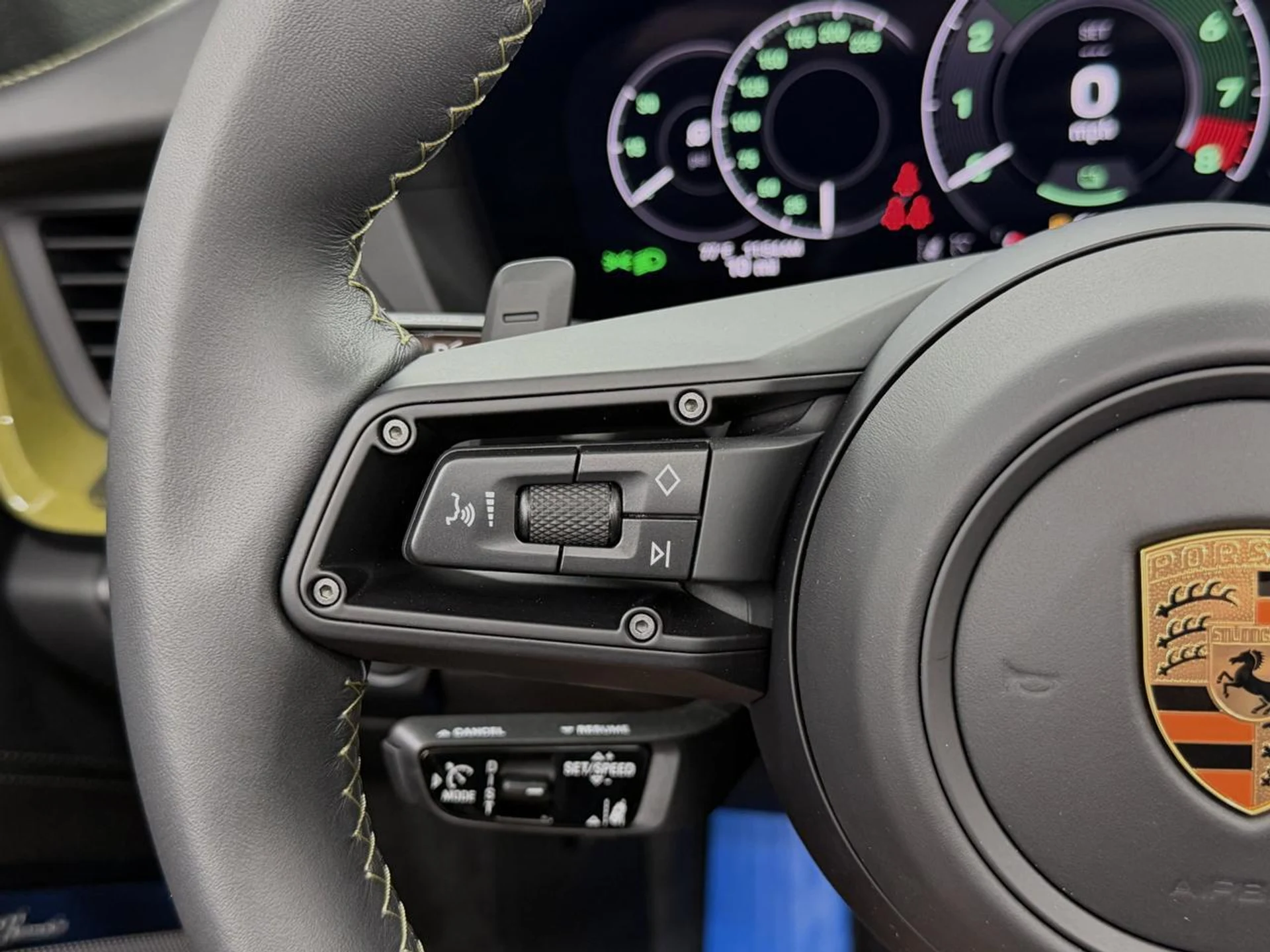 mph063_1338359475_0473d6b8652efca6c736b9afe8e8f8c5_17a696fde9