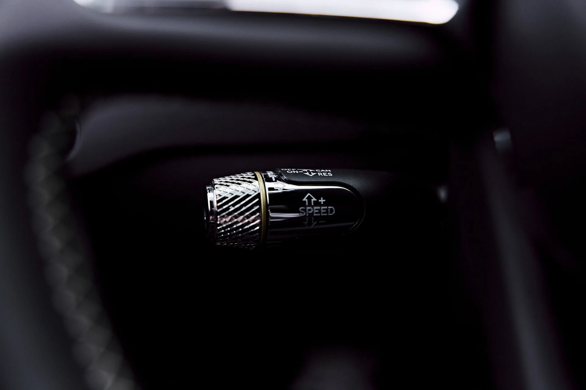mph063_141497668_Used_2023_Bentley_Flying_Spur_S_1784247326_07a7daf663