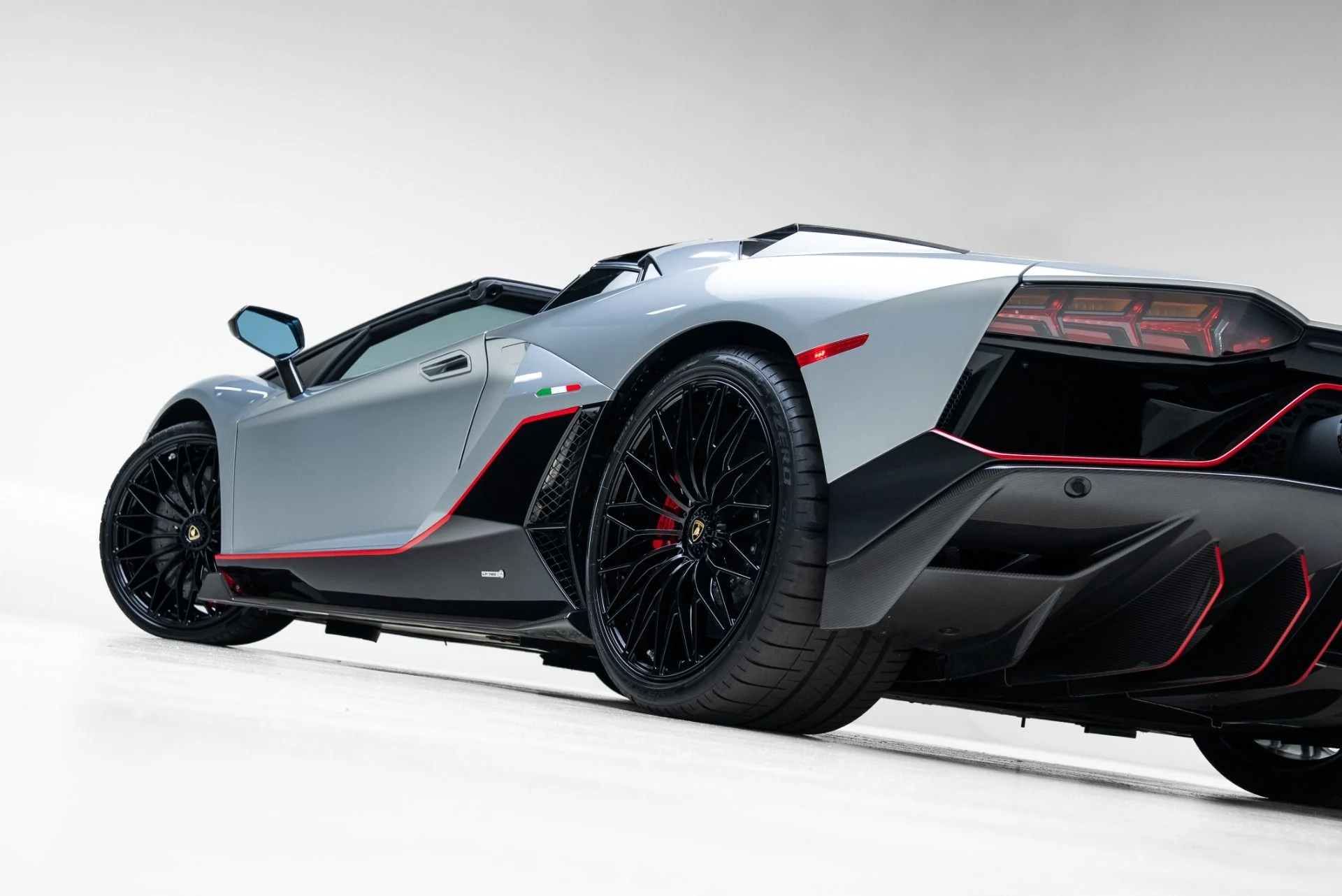 mph063_1425034063_Used_2022_Lamborghini_Aventador_LP_780_4_Ultimae_1773941129_fbb56966ad