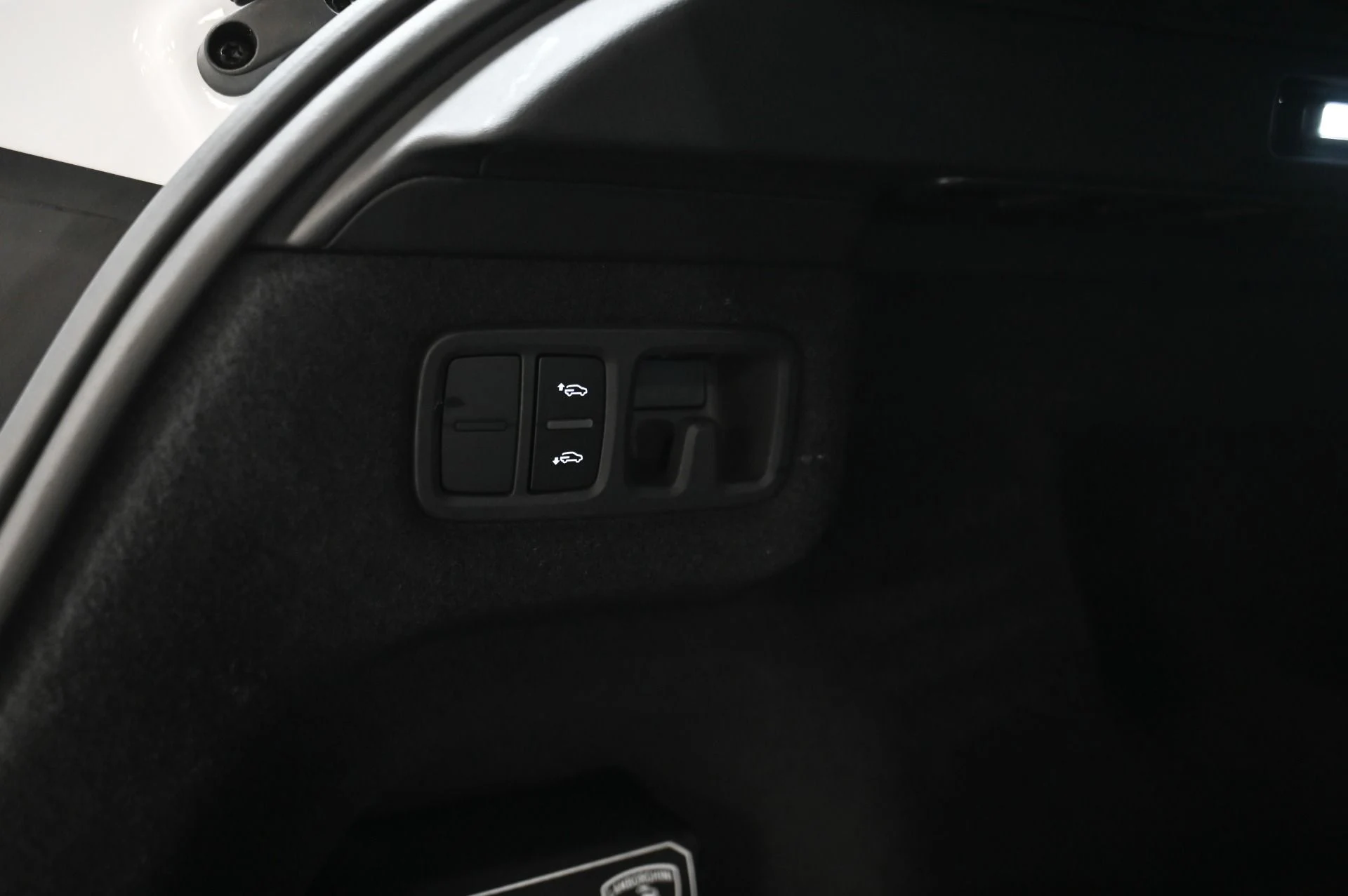 mph063_1555878680_Used_2020_Lamborghini_Urus_1770313419_ab5dd8a52f