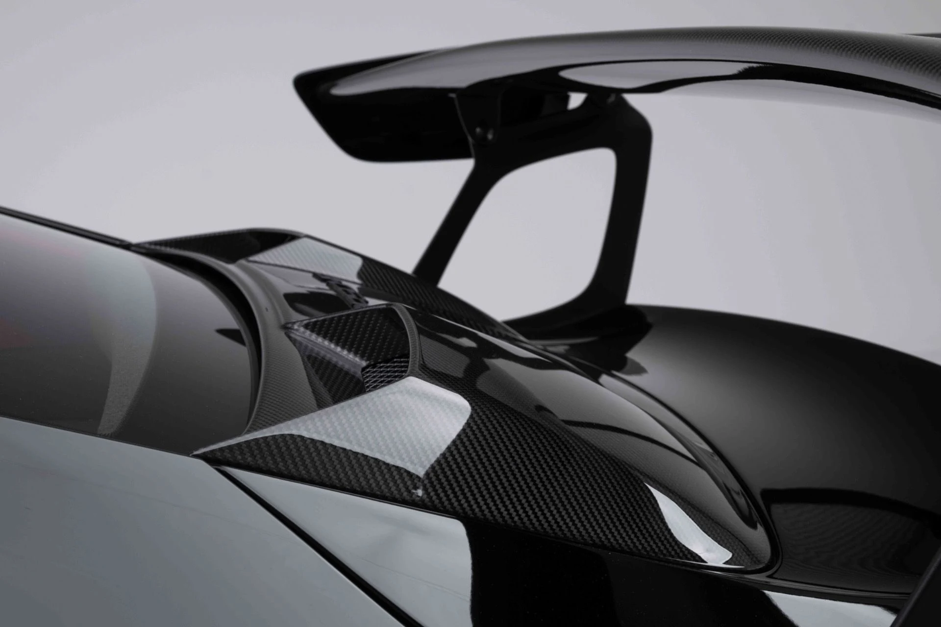 mph063_1566004339_Used_2018_Porsche_911_GT_2_RS_1774025673_cb1cf7668b