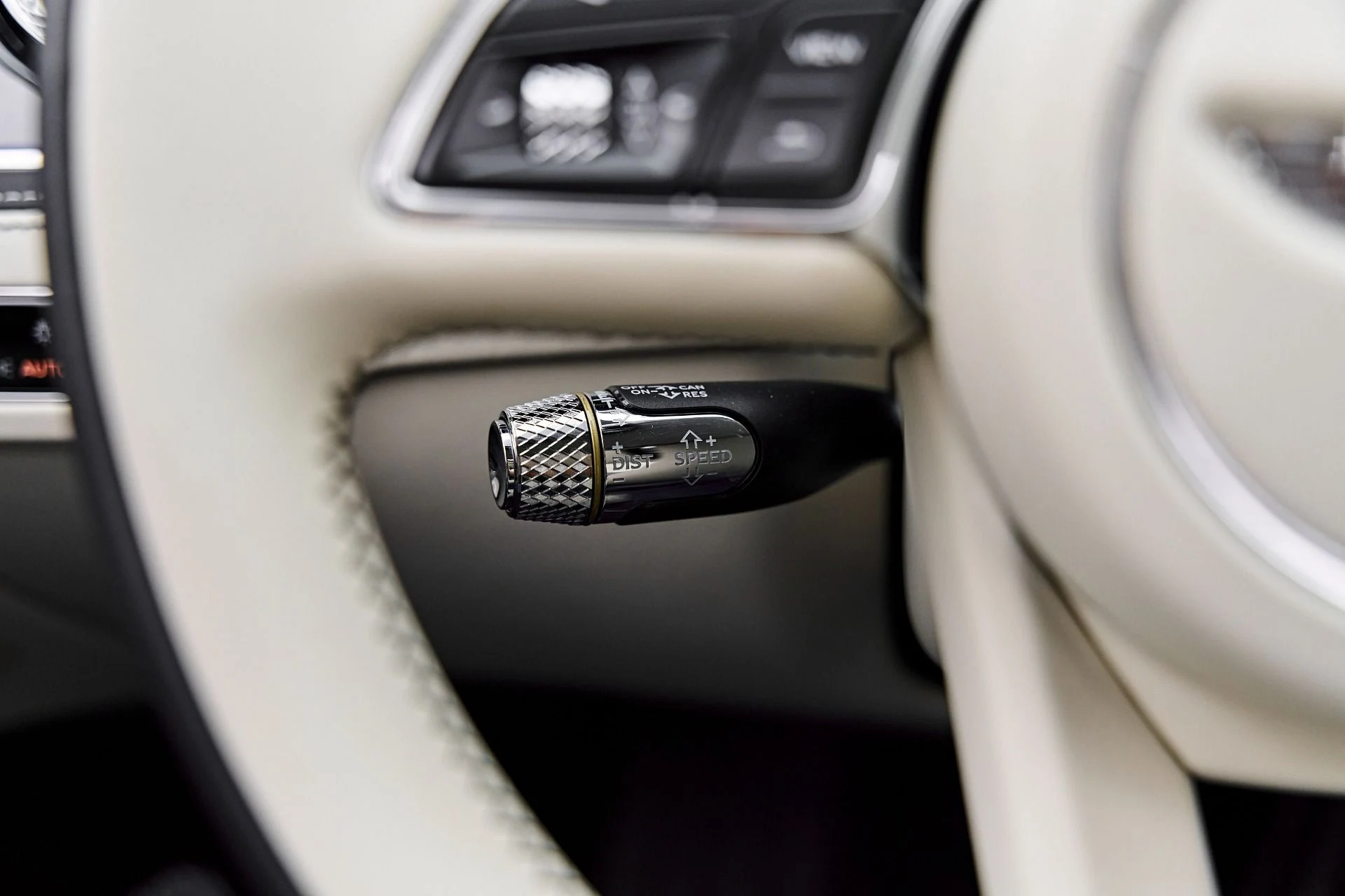 mph063_1597716392_Used_2022_Bentley_Flying_Spur_W12_1786226255_d937e1fc7f