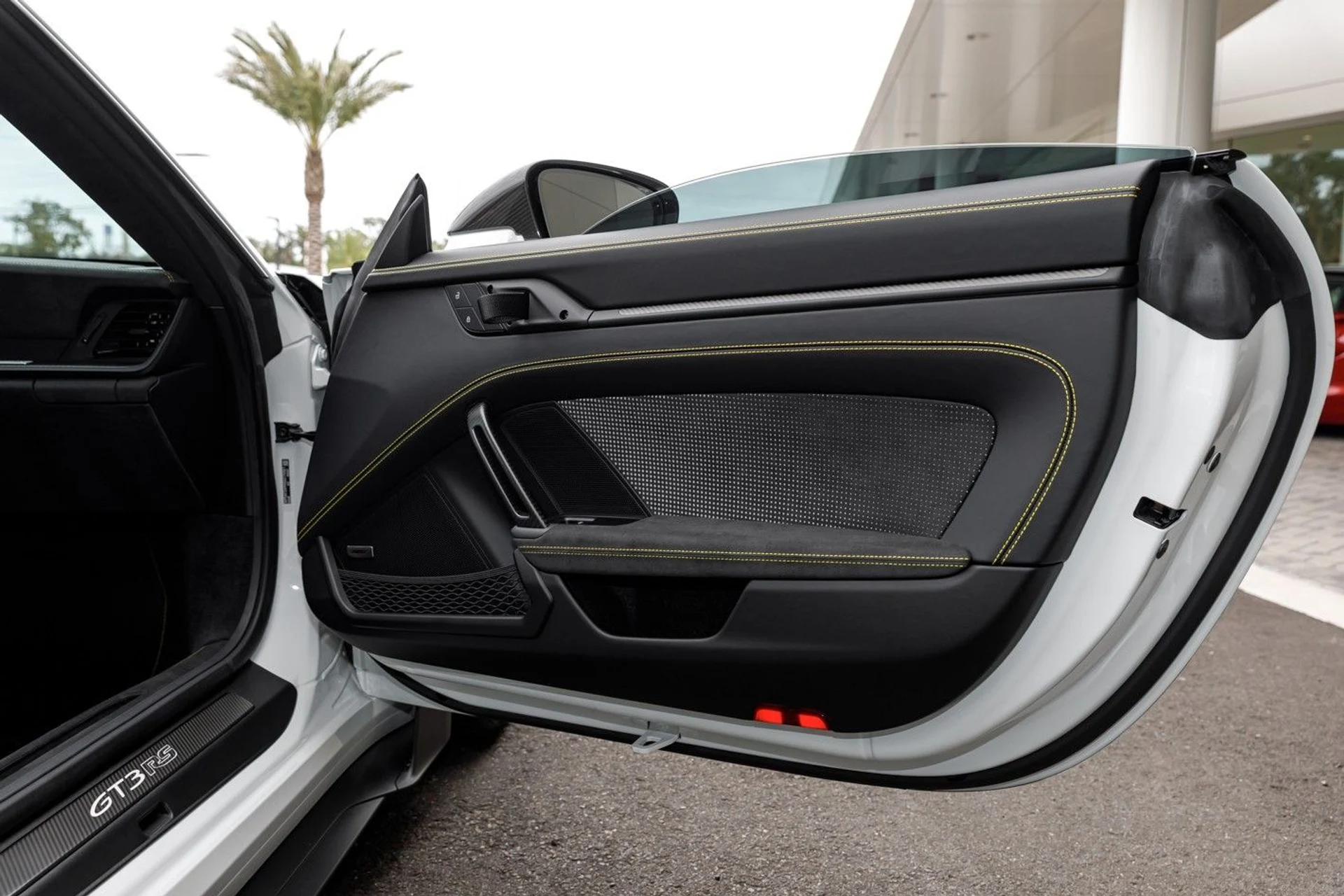 mph063_1661268177_645_p68_l_8e420227c4