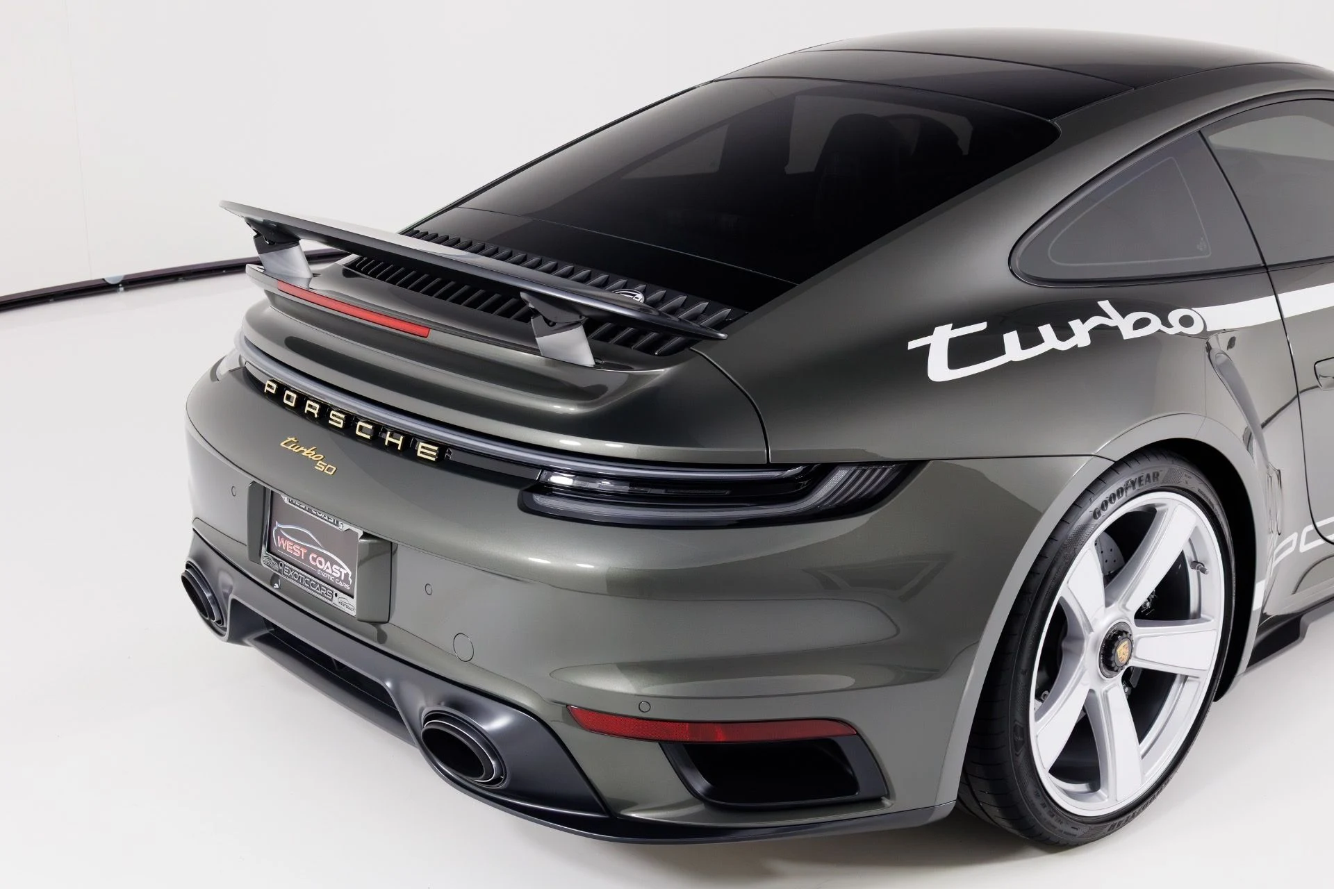 mph063_1663389544_Used_2025_Porsche_911_Turbo_50_Years_1769710008_0c14387795