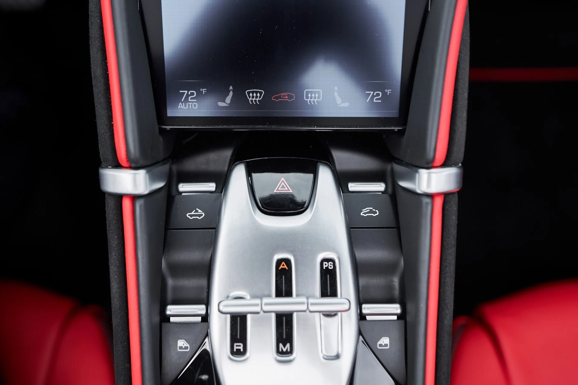 mph063_1685041901_Used_2024_Ferrari_Roma_Base_1763170134_92404f5434