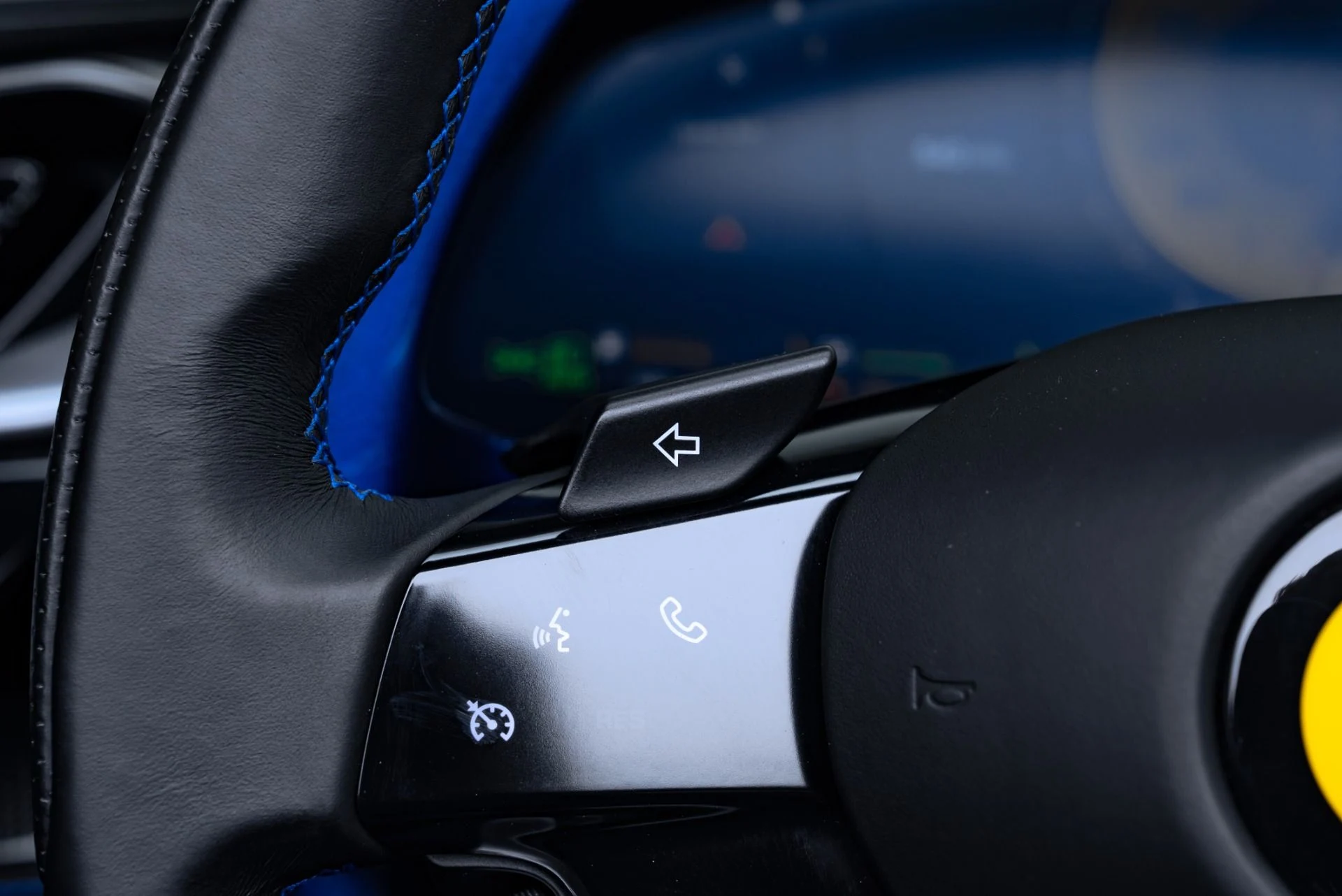 mph063_1724072589_Used_2023_Ferrari_SF_90_Spider_1773351292_90e1c3c2ba