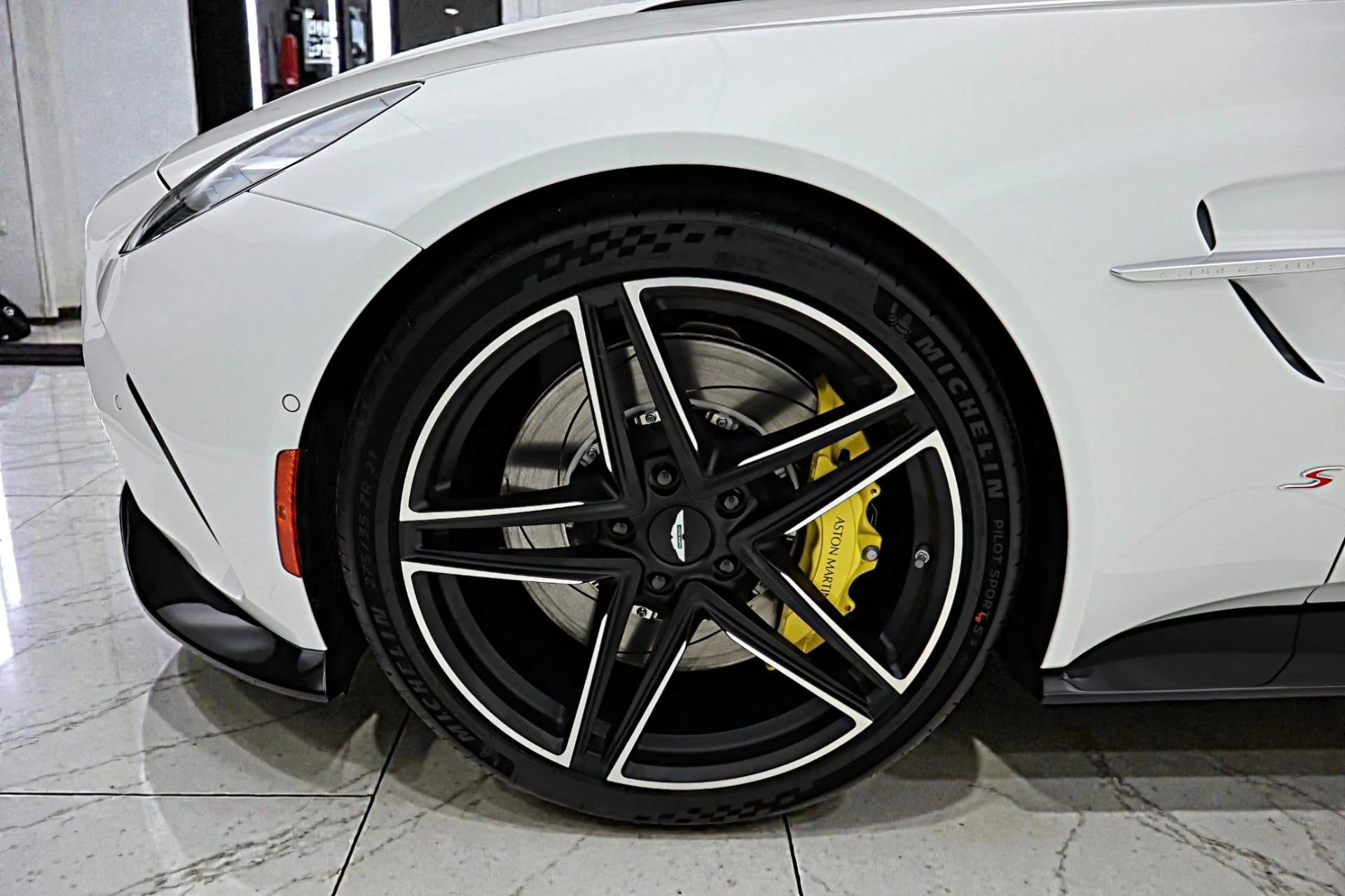 mph063_1757211015_New_2026_Aston_Martin_Vantage_S_a5c7cf9b90