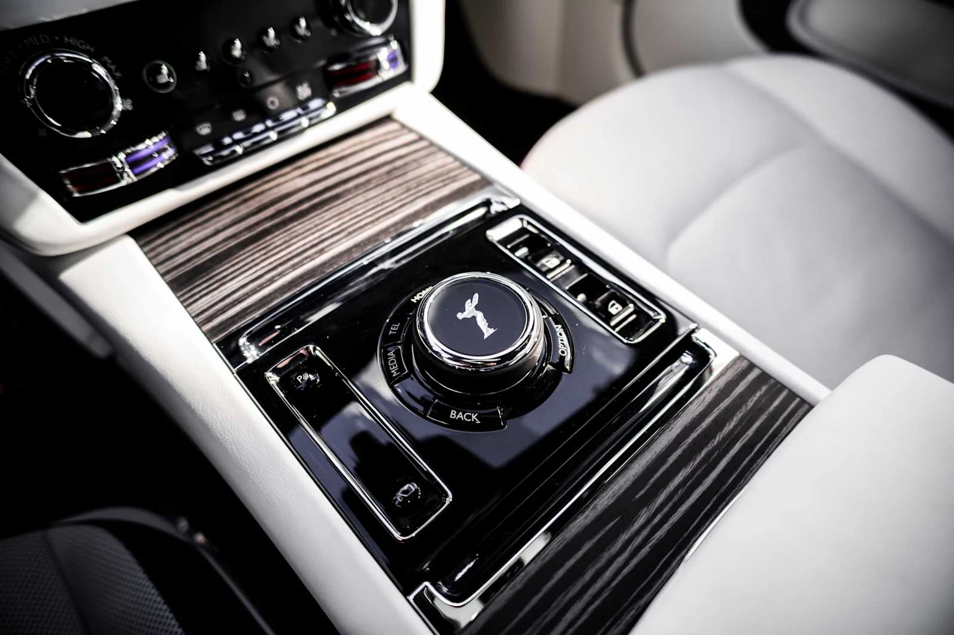 mph063_1783795150_52c88bf60c7de952ebe8dbcf248de220x_998491e6bf