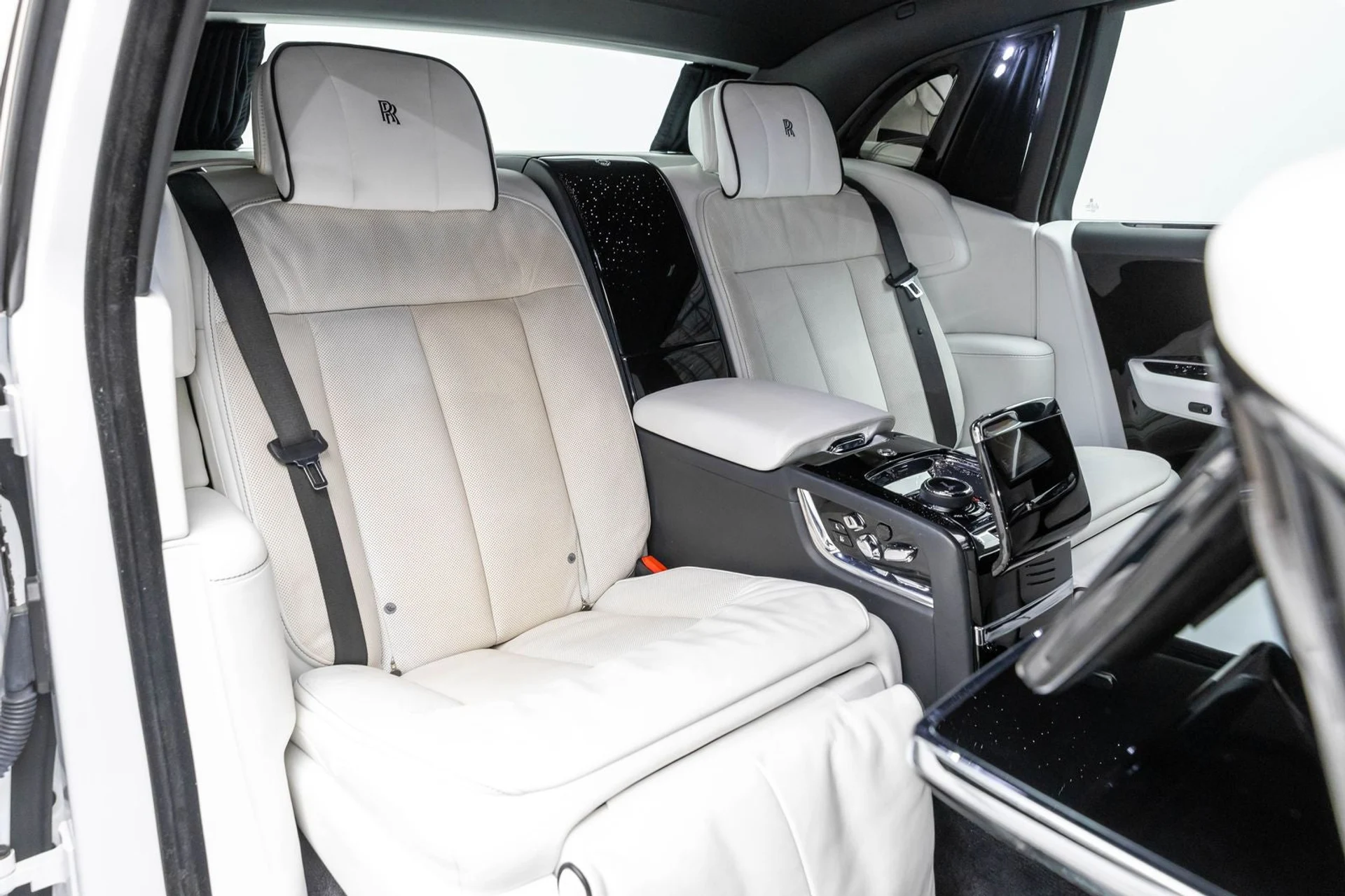 mph063_1805687598_64_c82f93dd5e