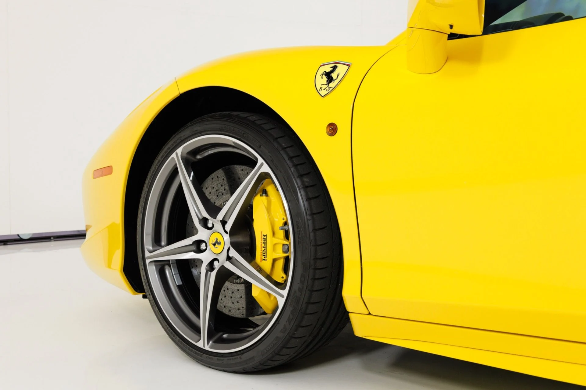 mph063_1812990863_Used_2011_Ferrari_458_Italia_1779137282_e52e365e06