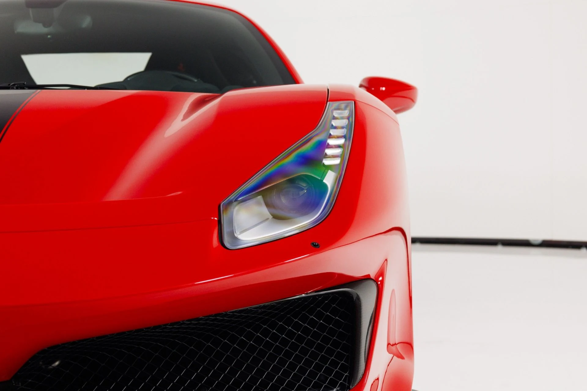 mph063_185773071_Used_2020_Ferrari_488_Pista_1775511016_7c8a5ad293