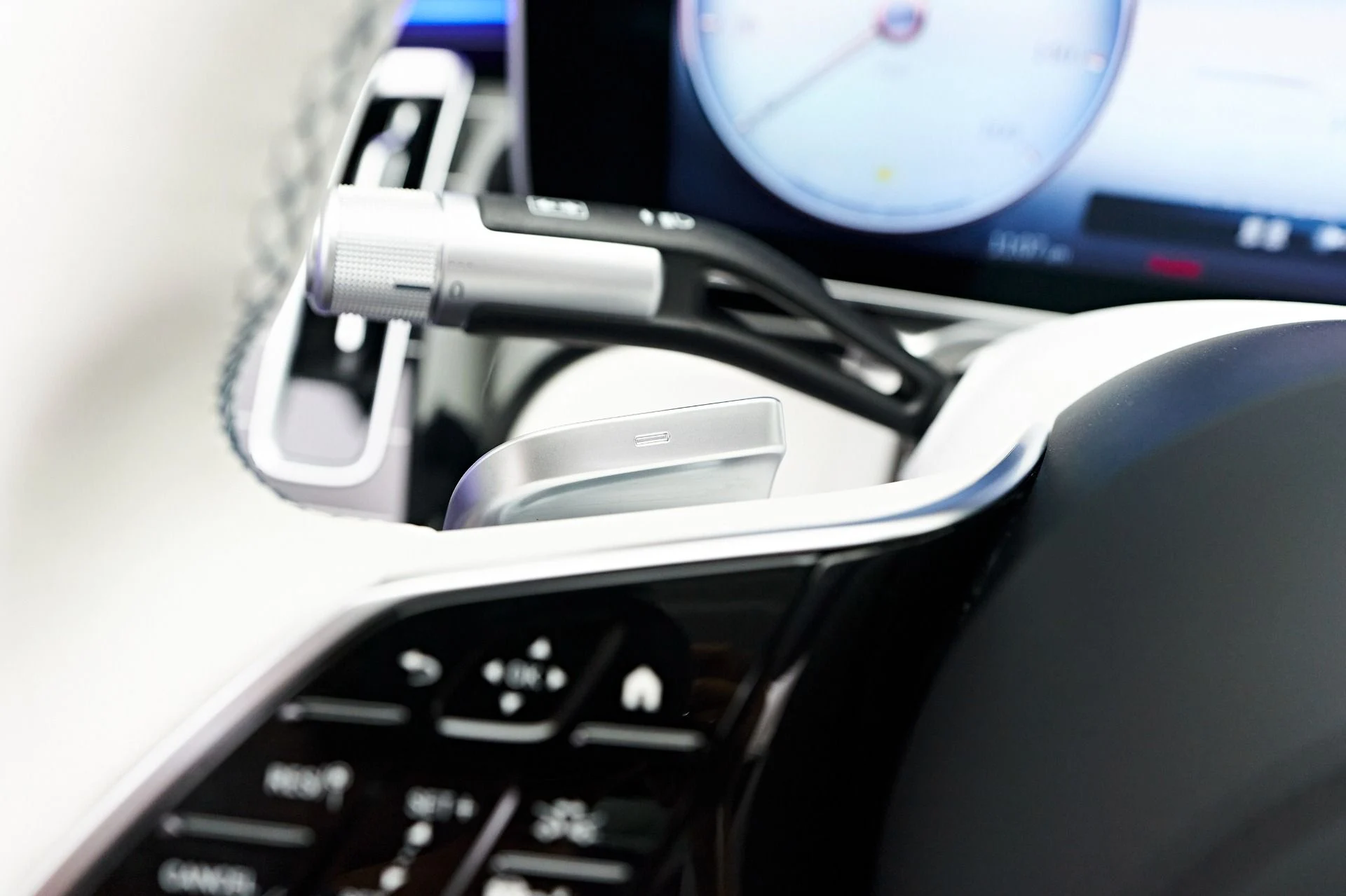 mph063_1887786994_Used_2024_Mercedes_Benz_S_Class_Maybach_S_680_1729209539_0fe9af3312