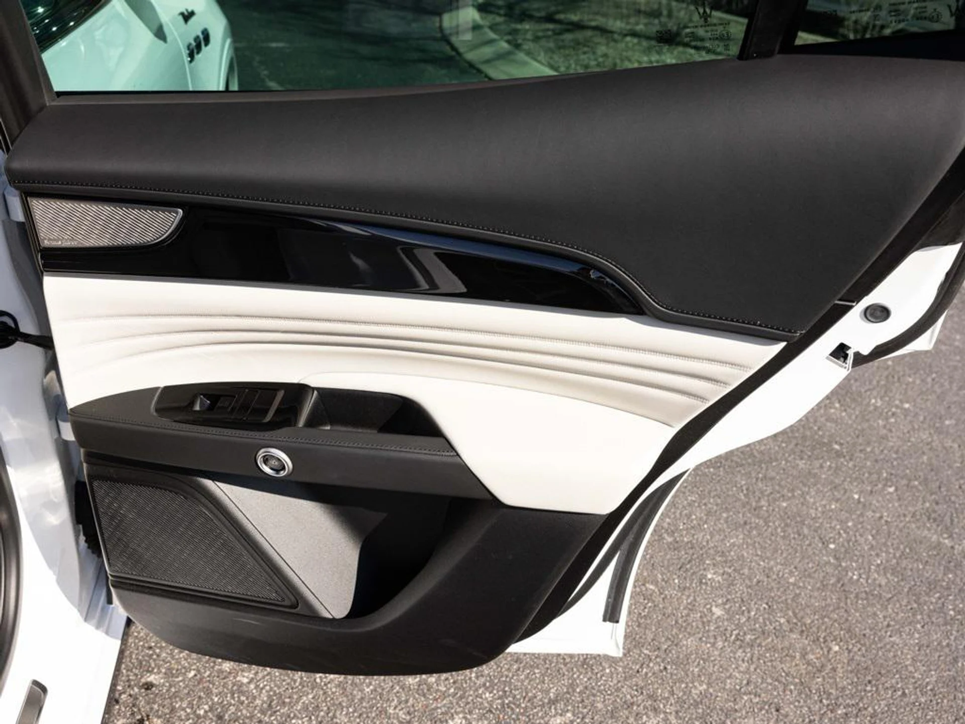 mph063_189572062_480723428_694422ff4f23a11bfcaf5412_6b1028383c