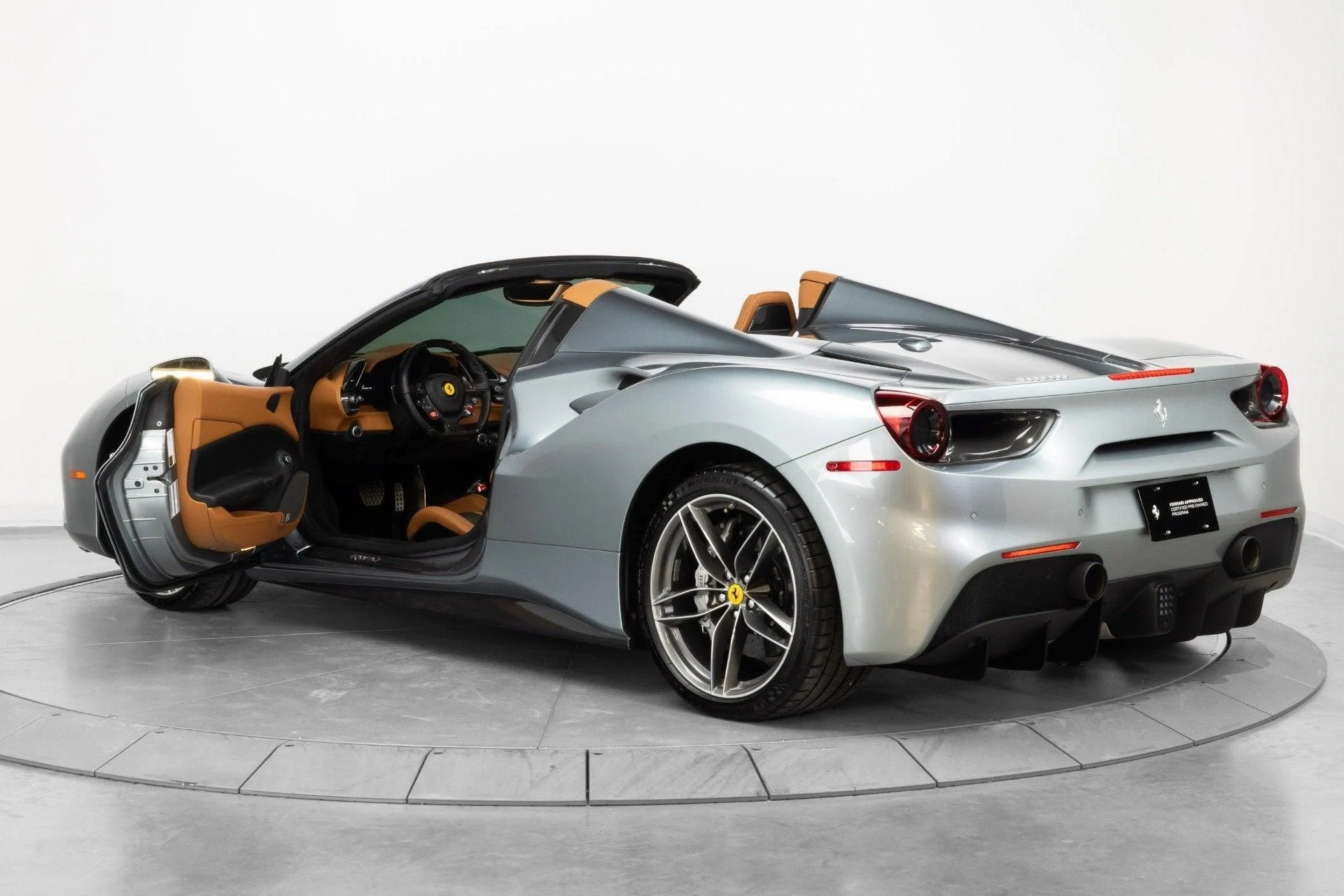 mph063_1907848248_Used_2017_Ferrari_488_Spider_1784891696_66f93792e3