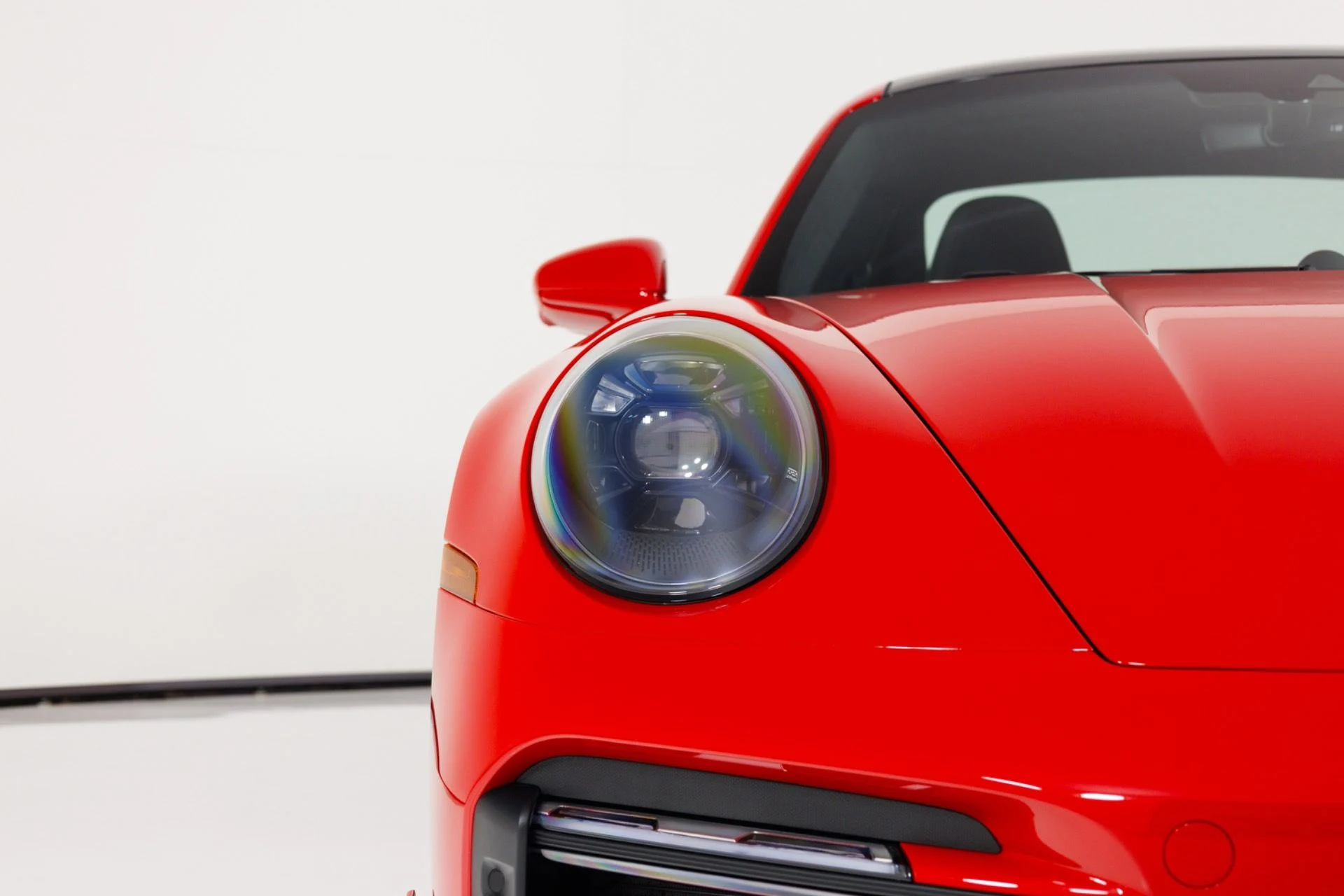 mph063_1909311016_Used_2021_Porsche_911_Turbo_S_1776203931_9c19c1c7c5