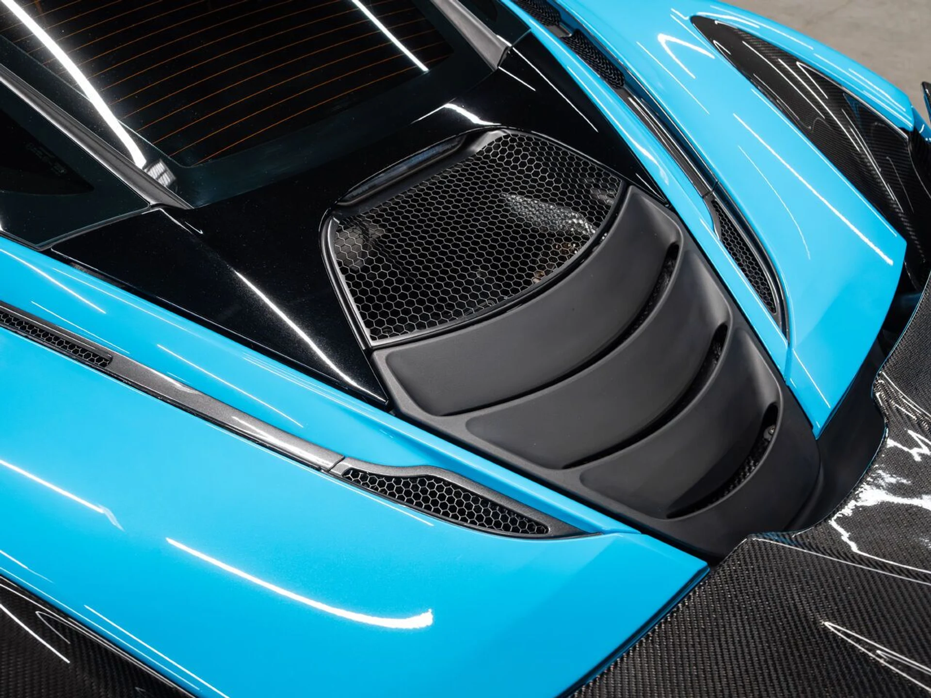 mph063_1925070047_mclaren_720s_2018_a8aecd4f6a