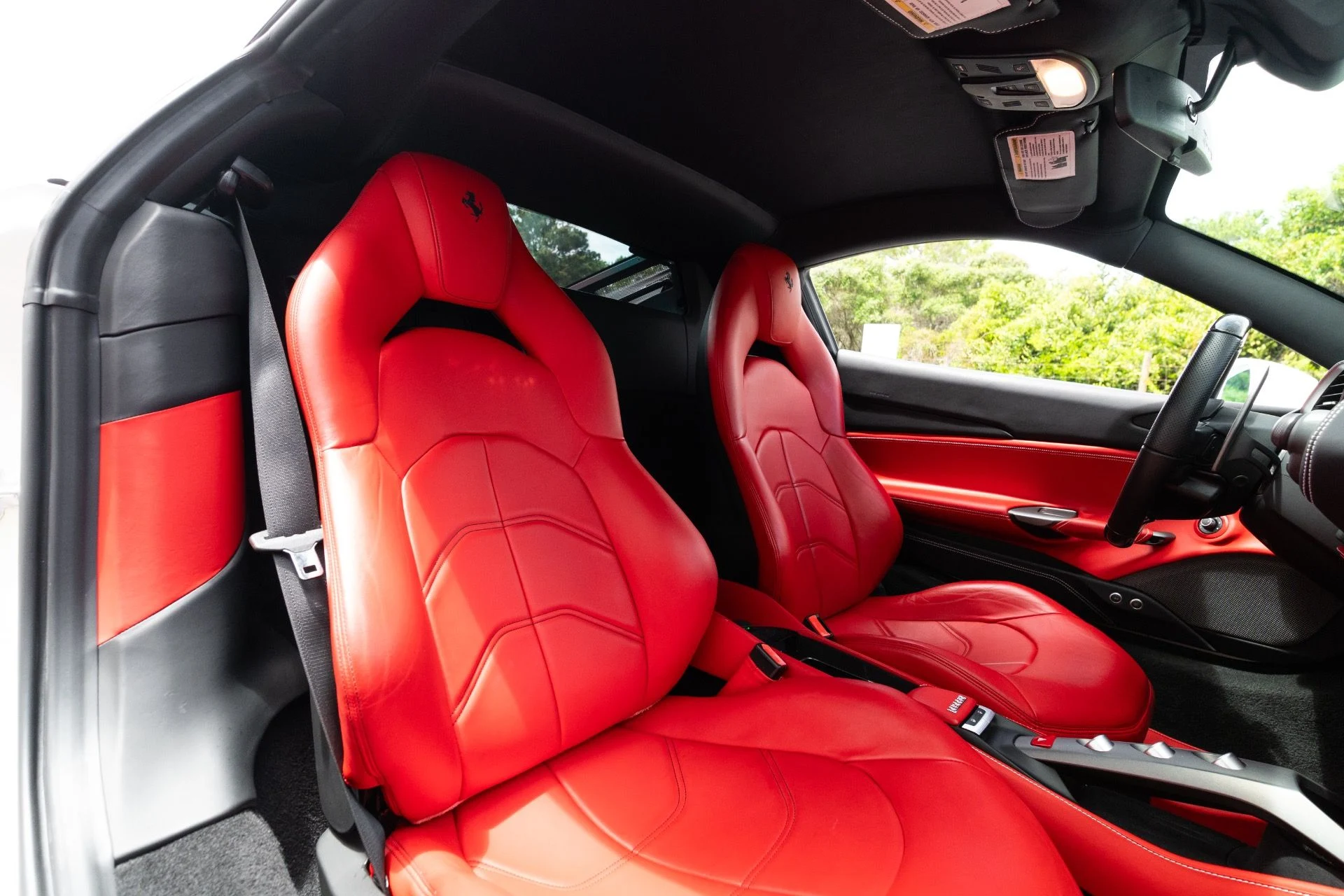 mph063_1968838436_Used_2016_Ferrari_488_GTB_1777085650_462a3ff142