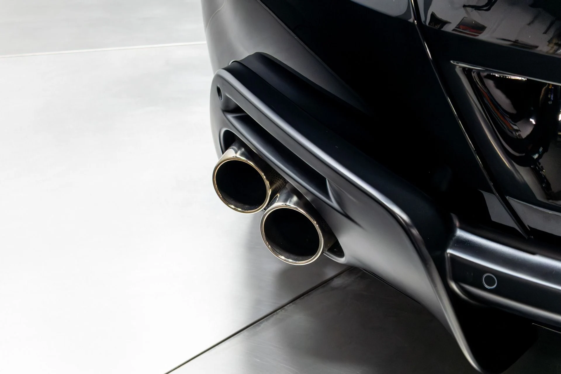 mph063_197079880_Used_2022_Ferrari_Roma_1775684538_c36a43e9fe