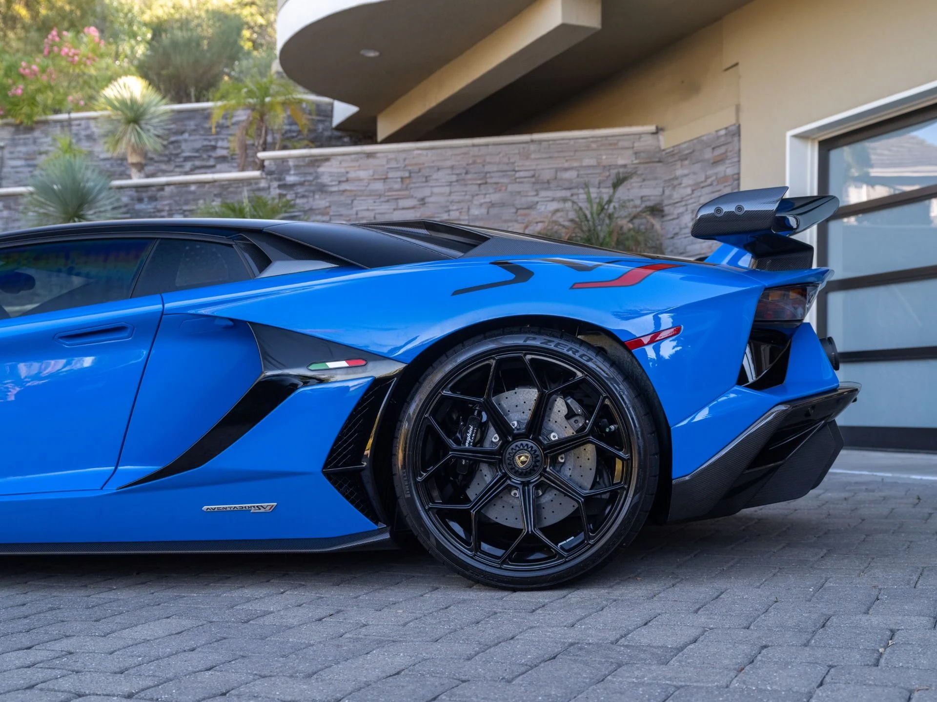 mph063_1974993837_Used_2020_Lamborghini_Aventador_LP_770_4_SVJ_1785437904_5d7ab596d1