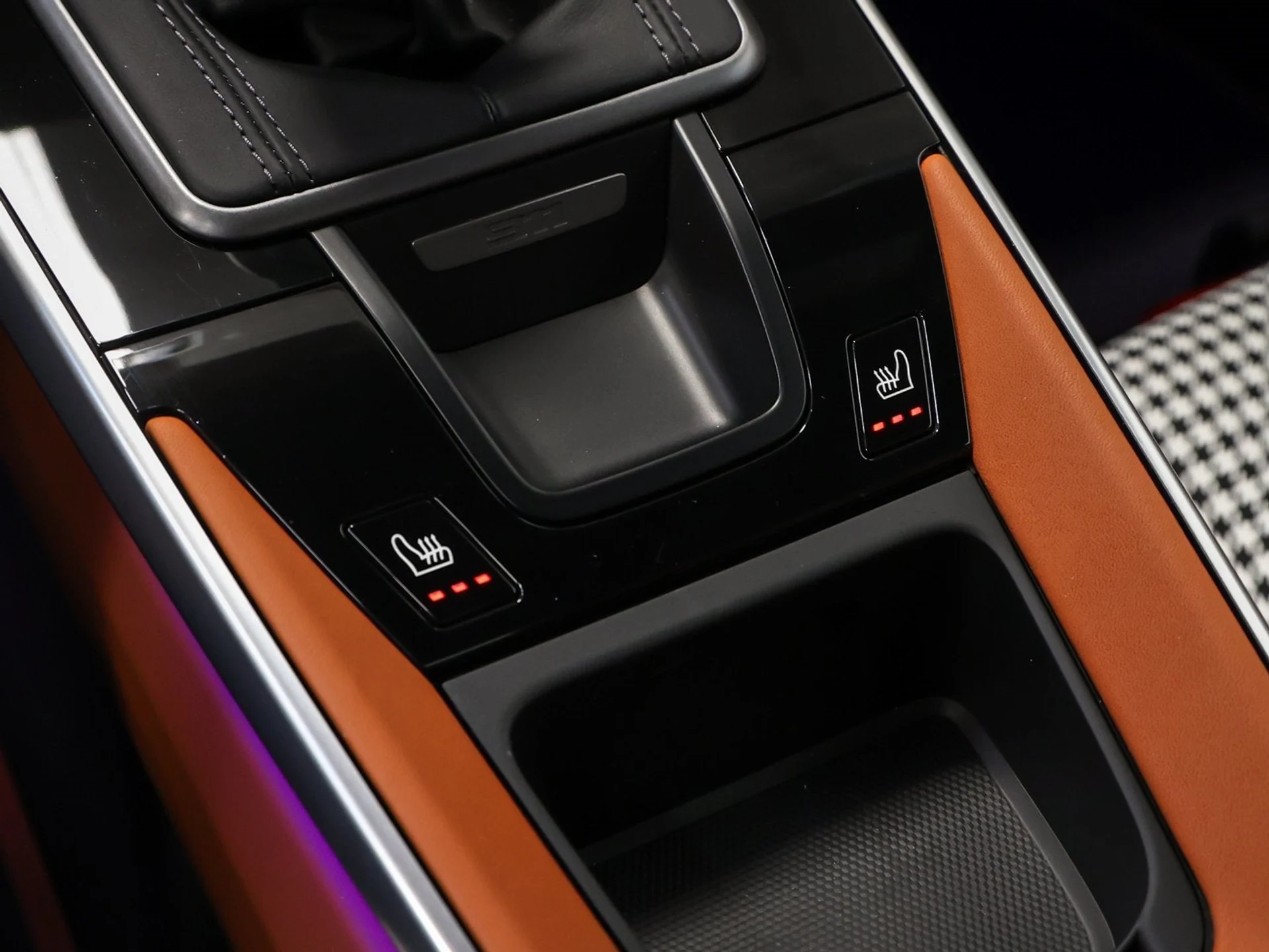 mph063_1980833434_64_407a77e6a0