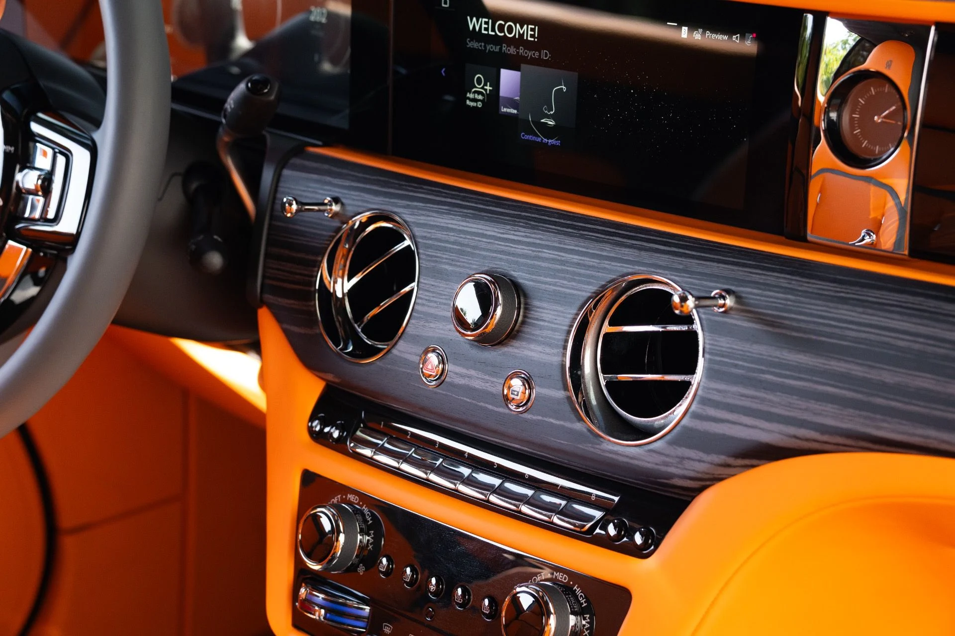 mph063_2076240729_Used_2024_Rolls_Royce_Spectre_1772250917_19496002ed