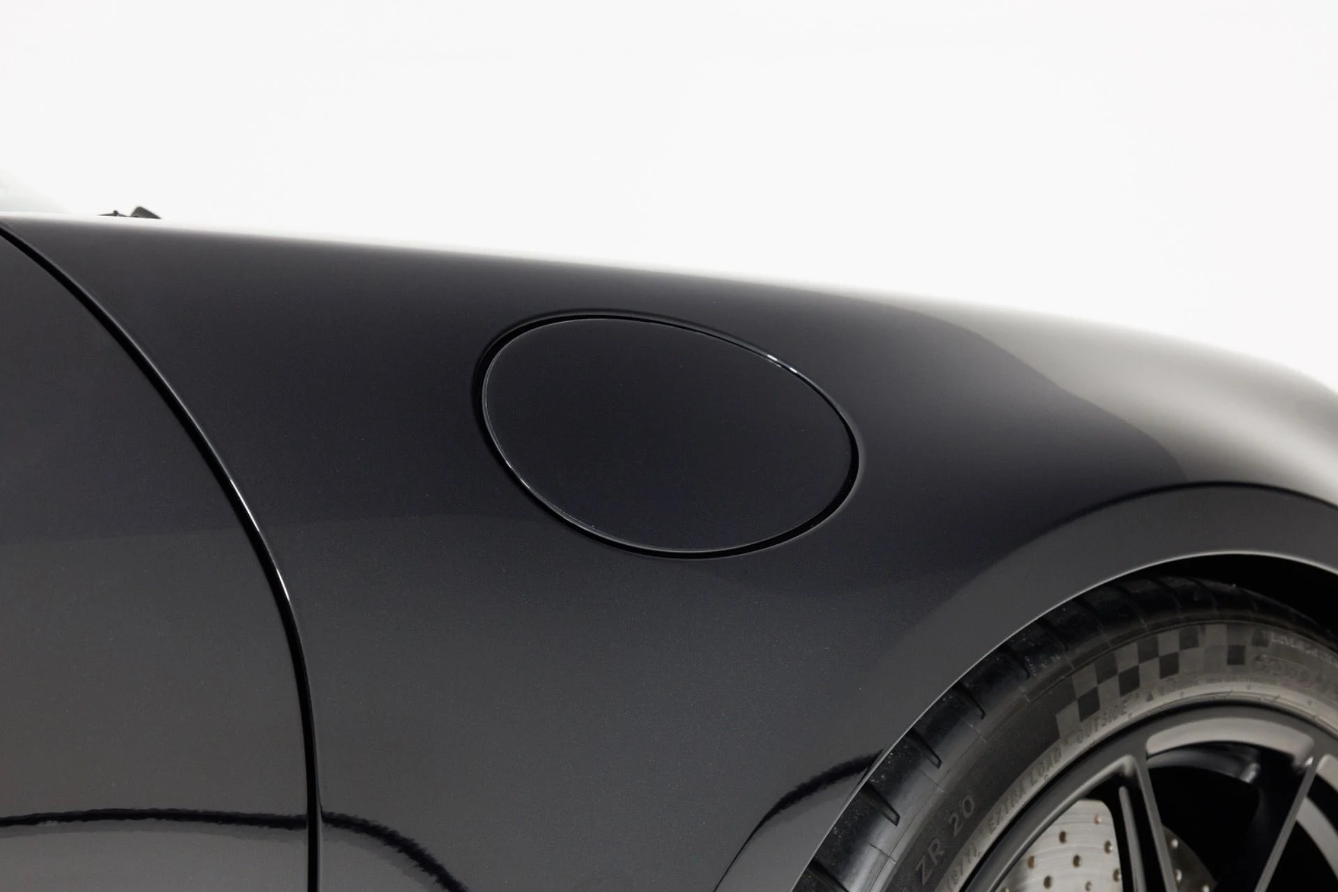 mph063_2081142935_Used_2025_Porsche_911_GT_3_1777072064_2347b320d4