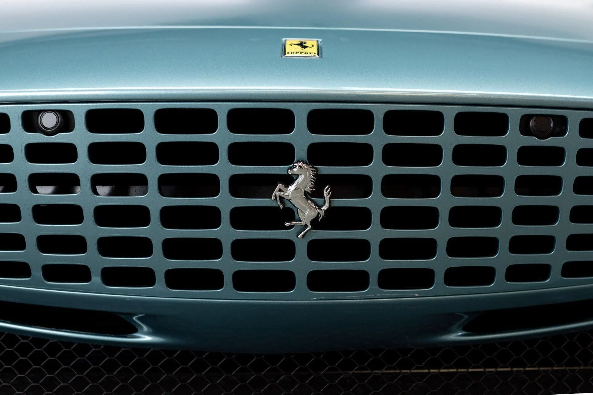 mph063_2148258129_Used_2010_Ferrari_California_1777368020_5c395dd68c