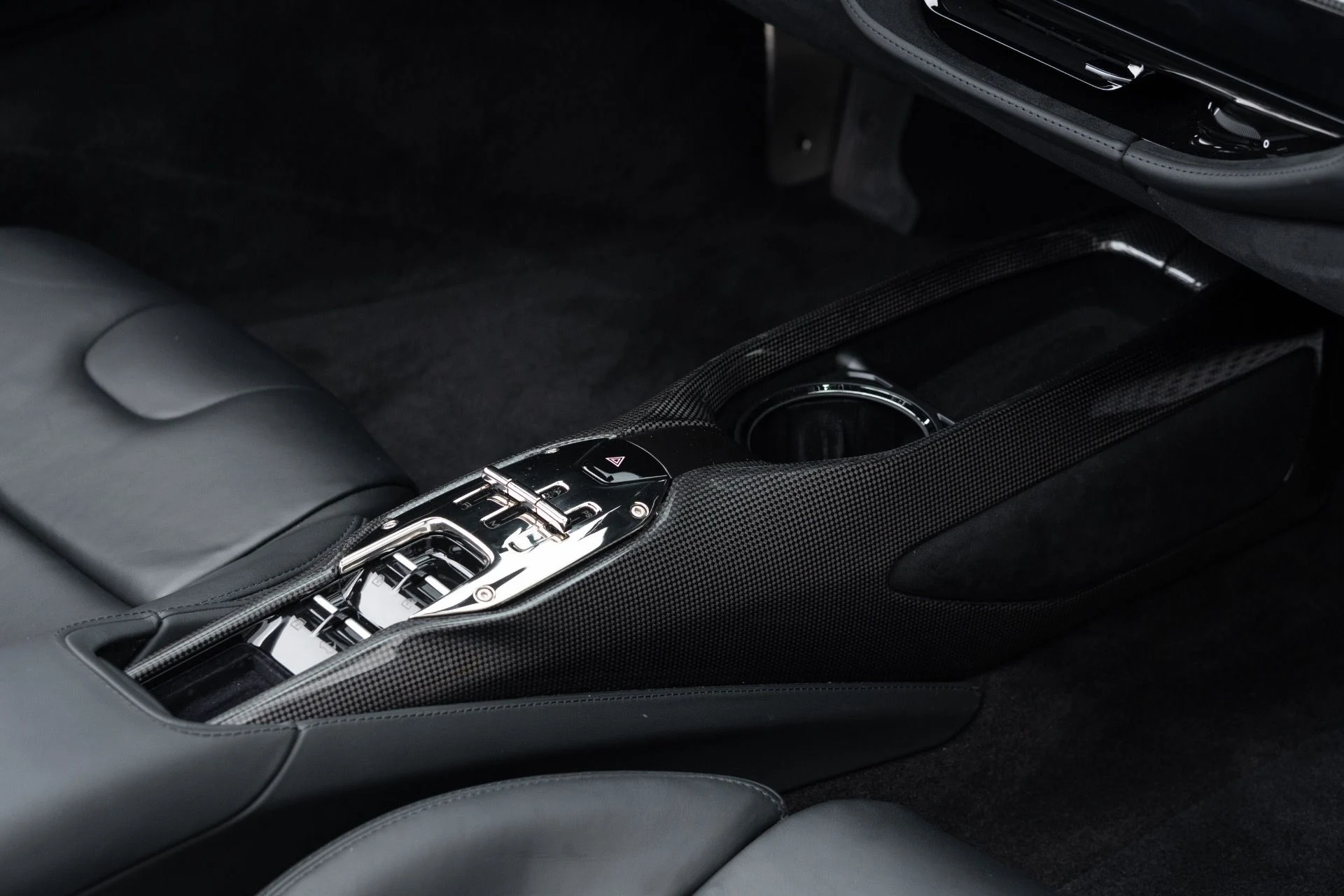 mph063_2193492675_Used_2022_Ferrari_SF_90_Spider_1775626234_ac6a7d7244