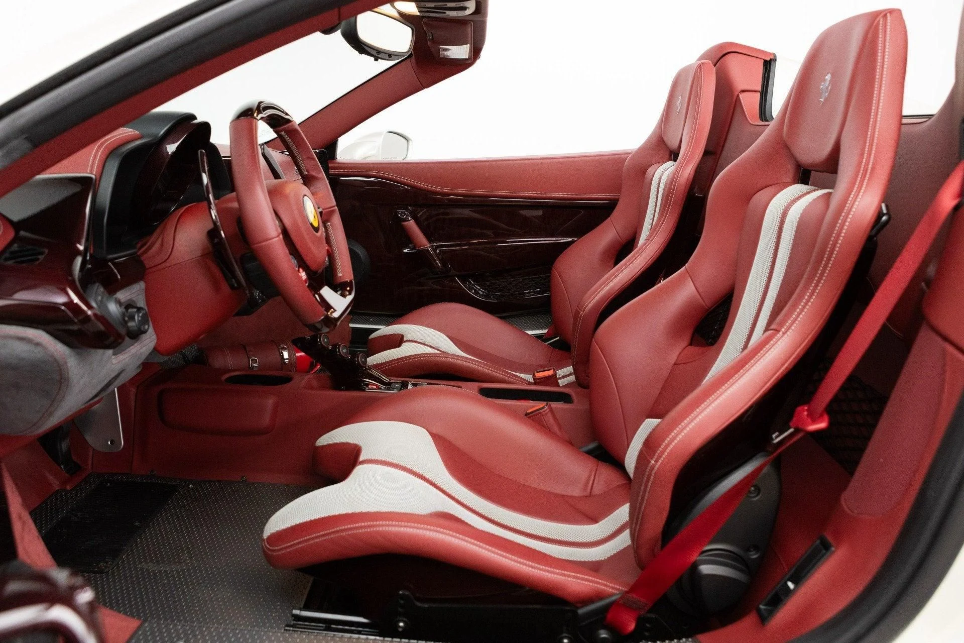 mph063_220597124_Used_2015_Ferrari_458_Speciale_A_1782465332_9abbd91533