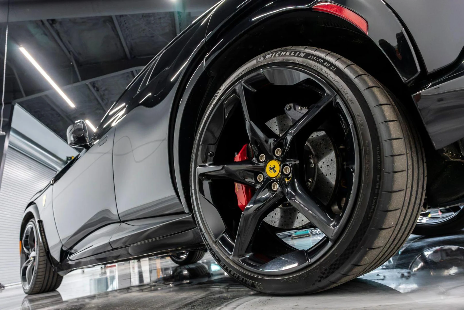 mph063_2250956121_Used_2025_Ferrari_Purosangue_Sport_Utility_4_D_1784849396_f806b36efe