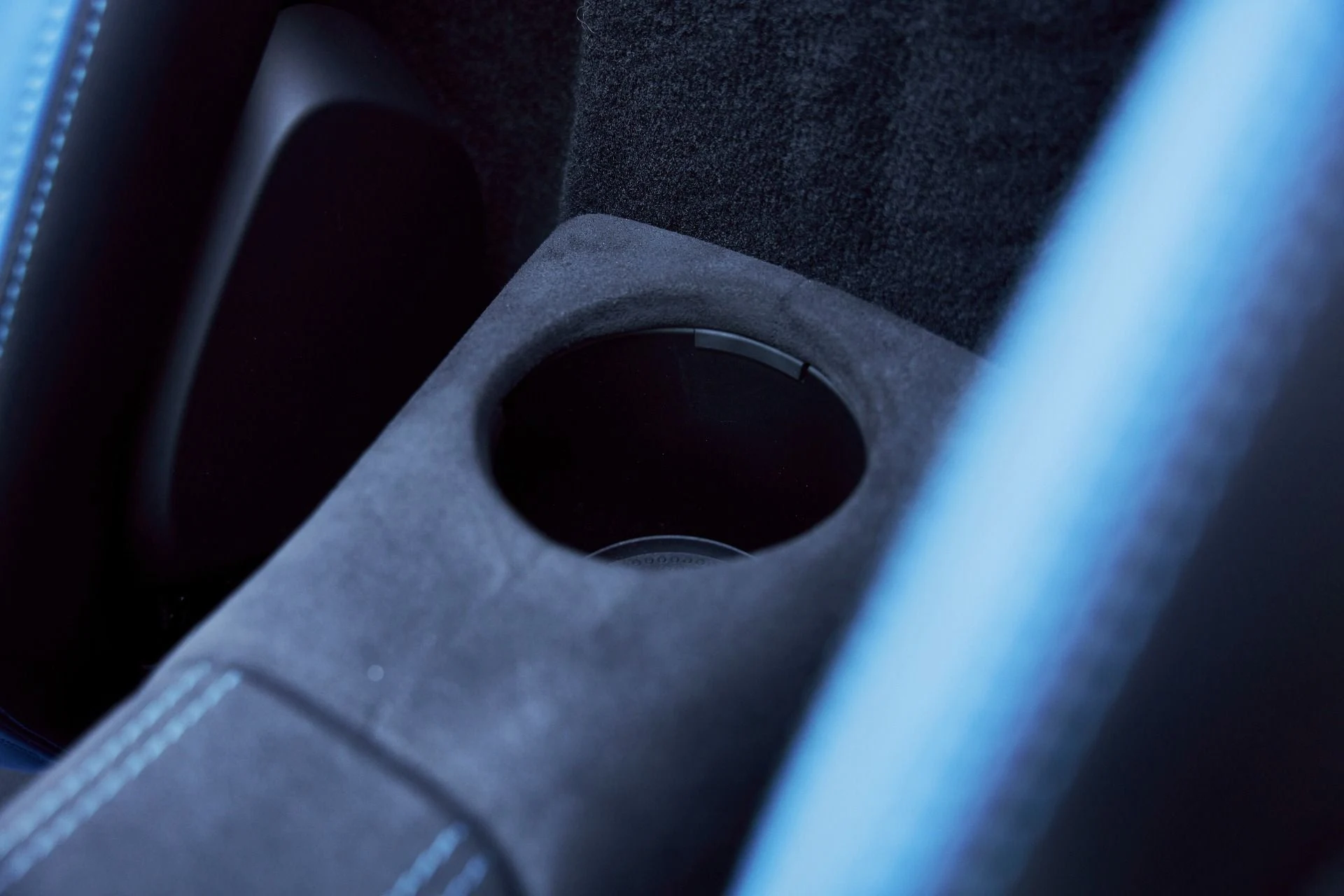 mph063_2289778111_Used_2023_Maserati_MC_20_1769481294_708ec3d3fd